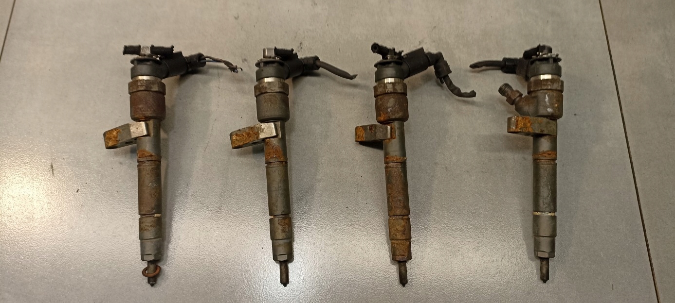Einspritzdüse MERCEDES W169 2.0 CDI 0445110167