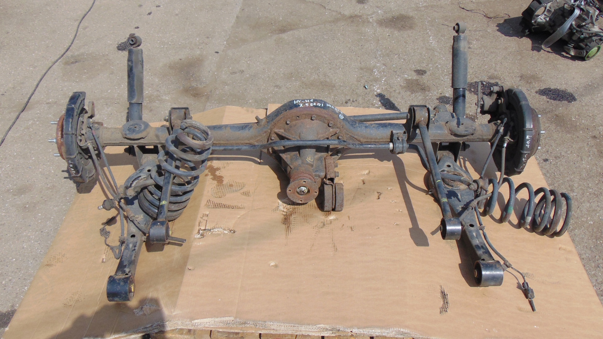 BELKA ZAWIESZENIA TYŁ TYLNA HYUNDAI H1 II L800