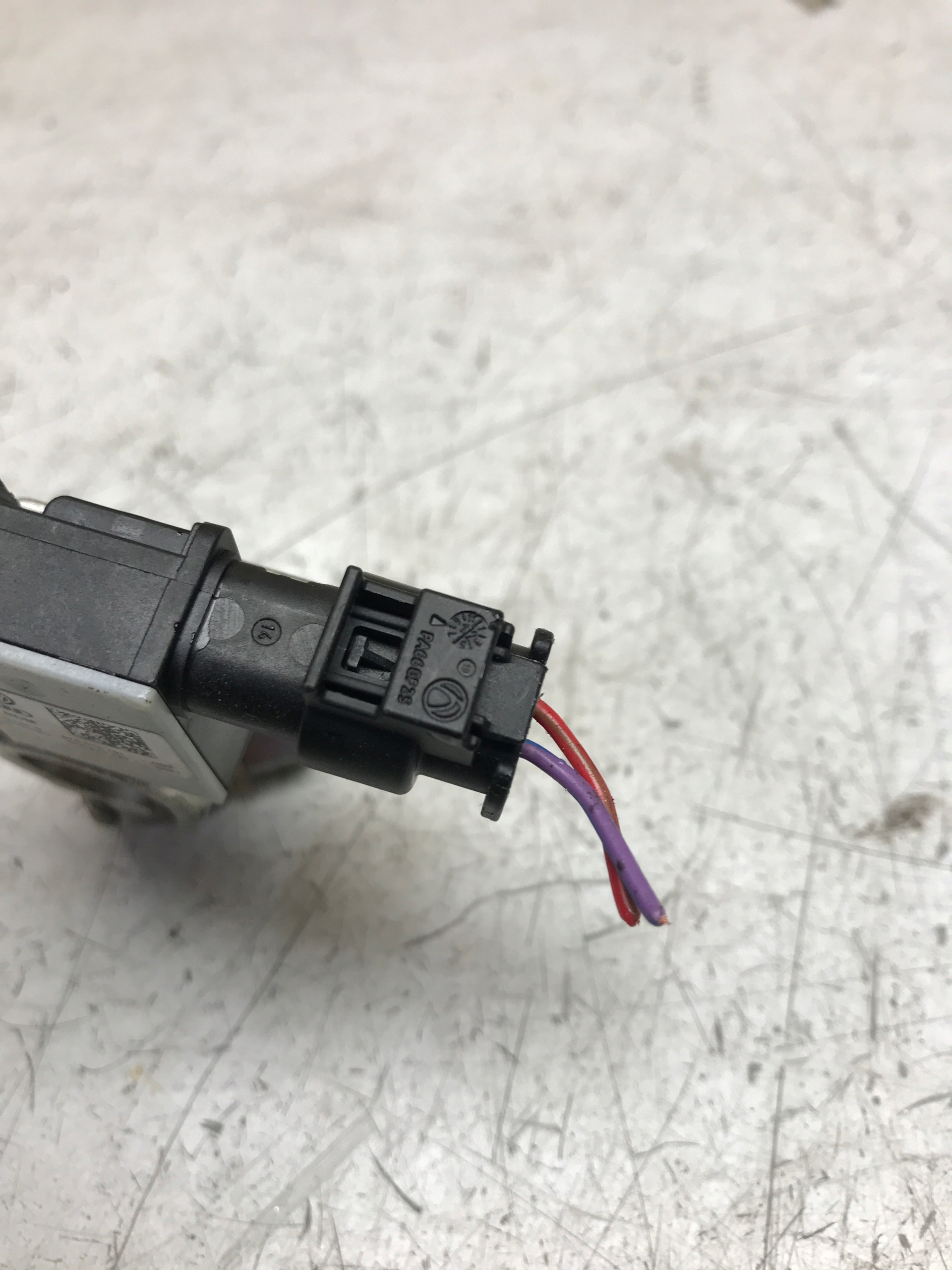 Batteriemanagement Sensor AUDI A5 LIFT 8T0915181