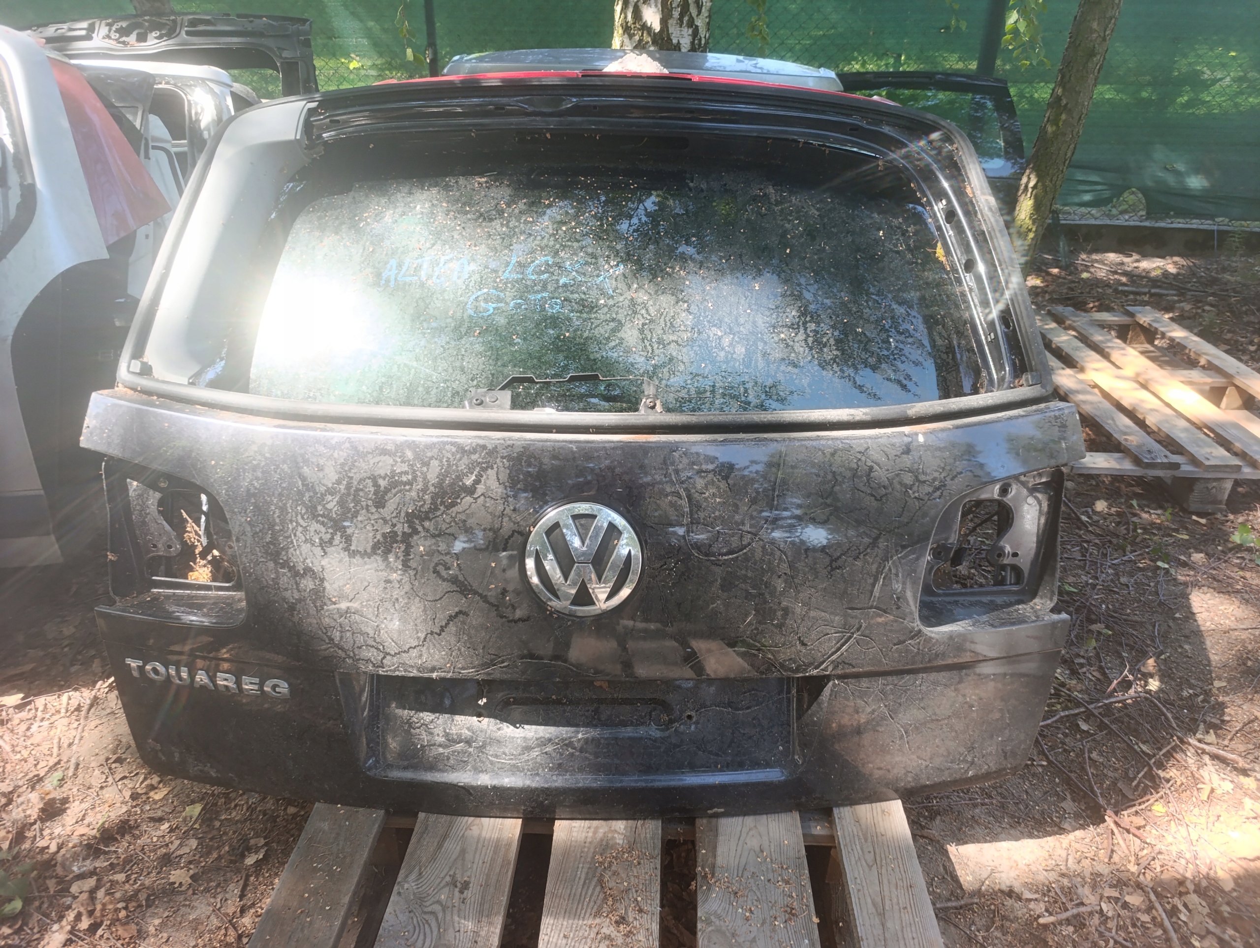 trunk door VOLKSWAGEN TOUAREG unprotected LC9Z