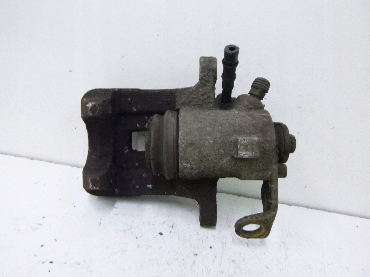 caliper brake rear part Volkswagen Golf IV 1.4 01r.