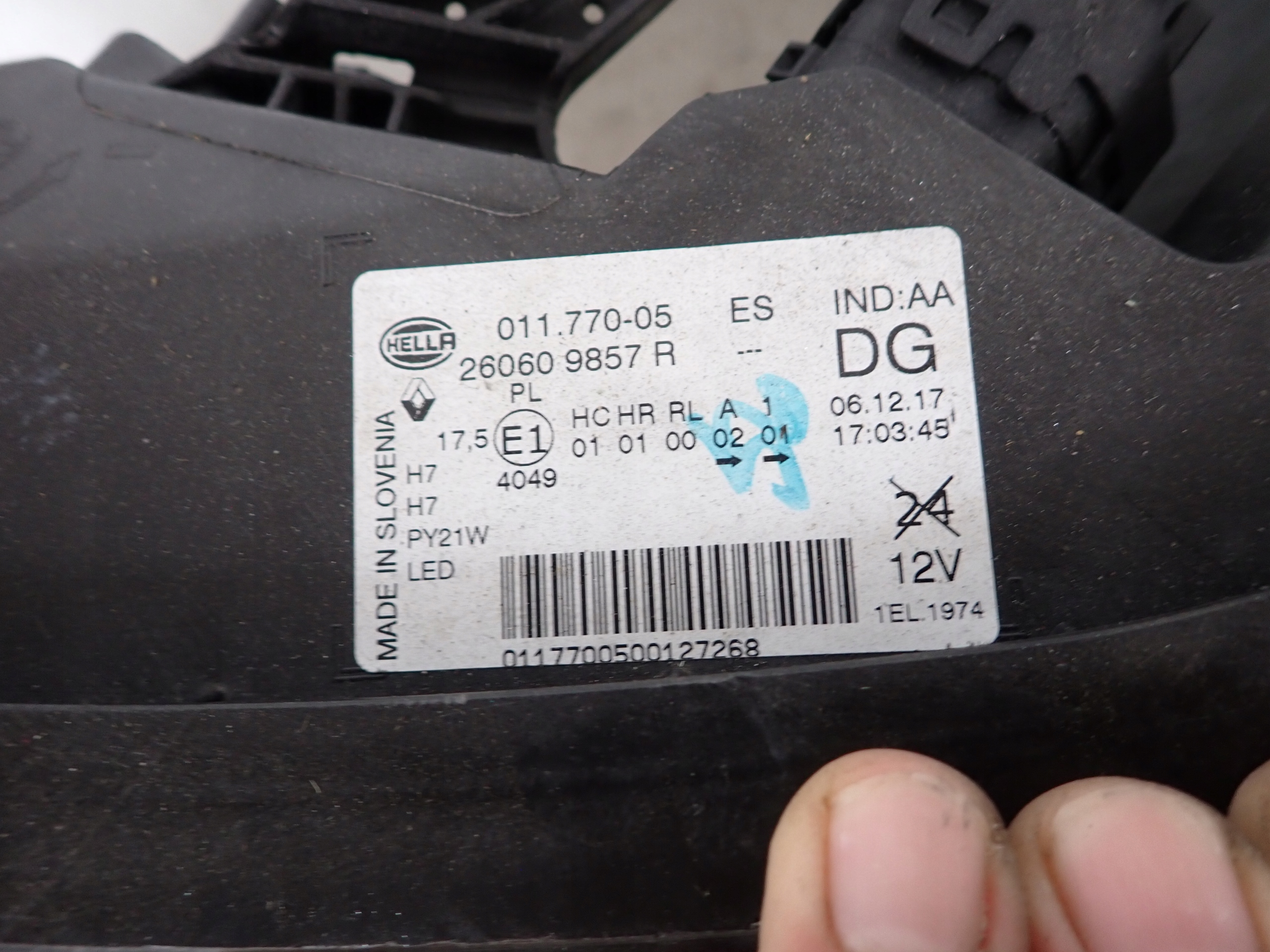 RENAULT KADJAR 15- light left front front LED 260609857R