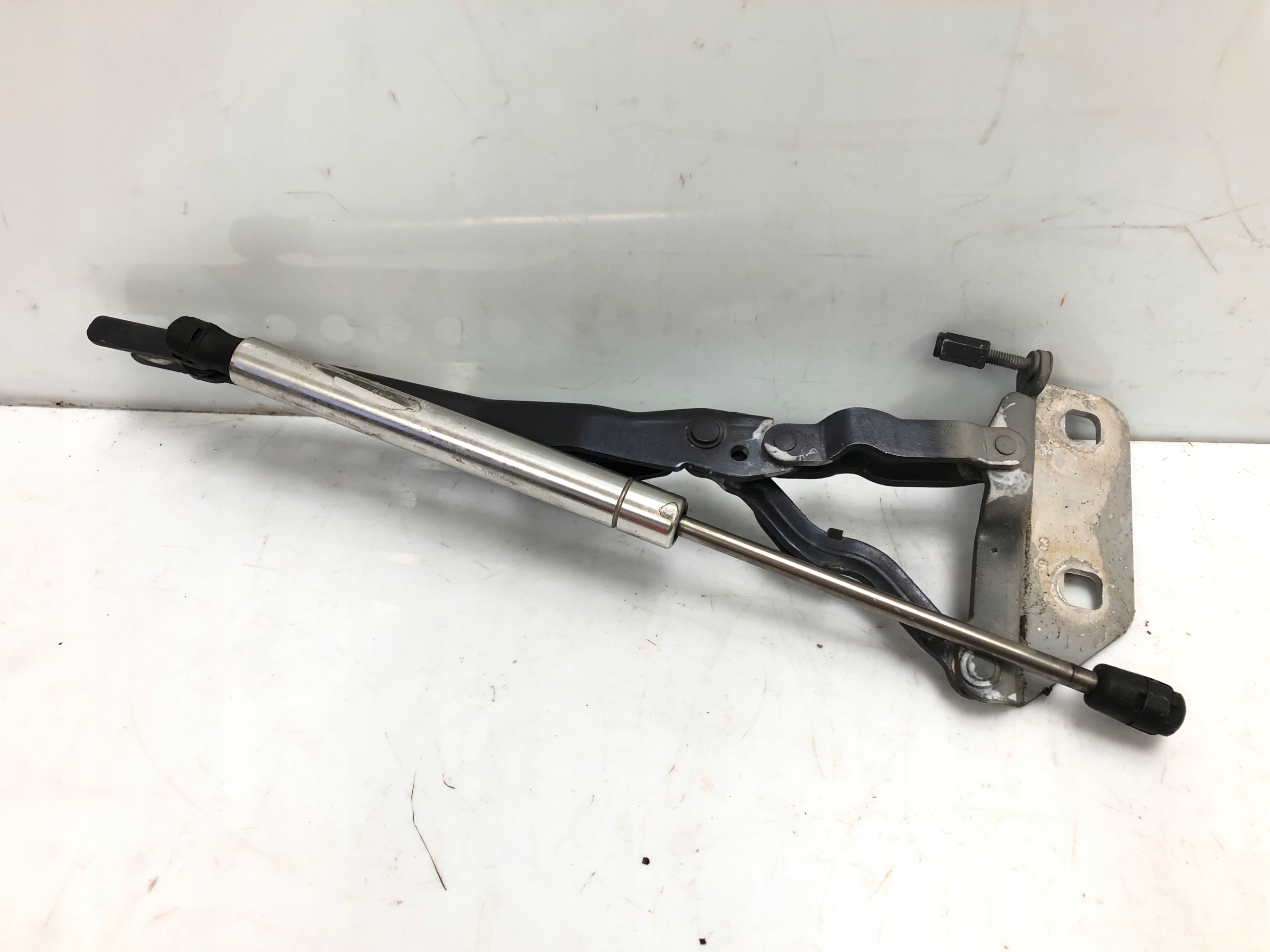 AUDI A8 D3 hinge bonnets telescope left 4E0823301E