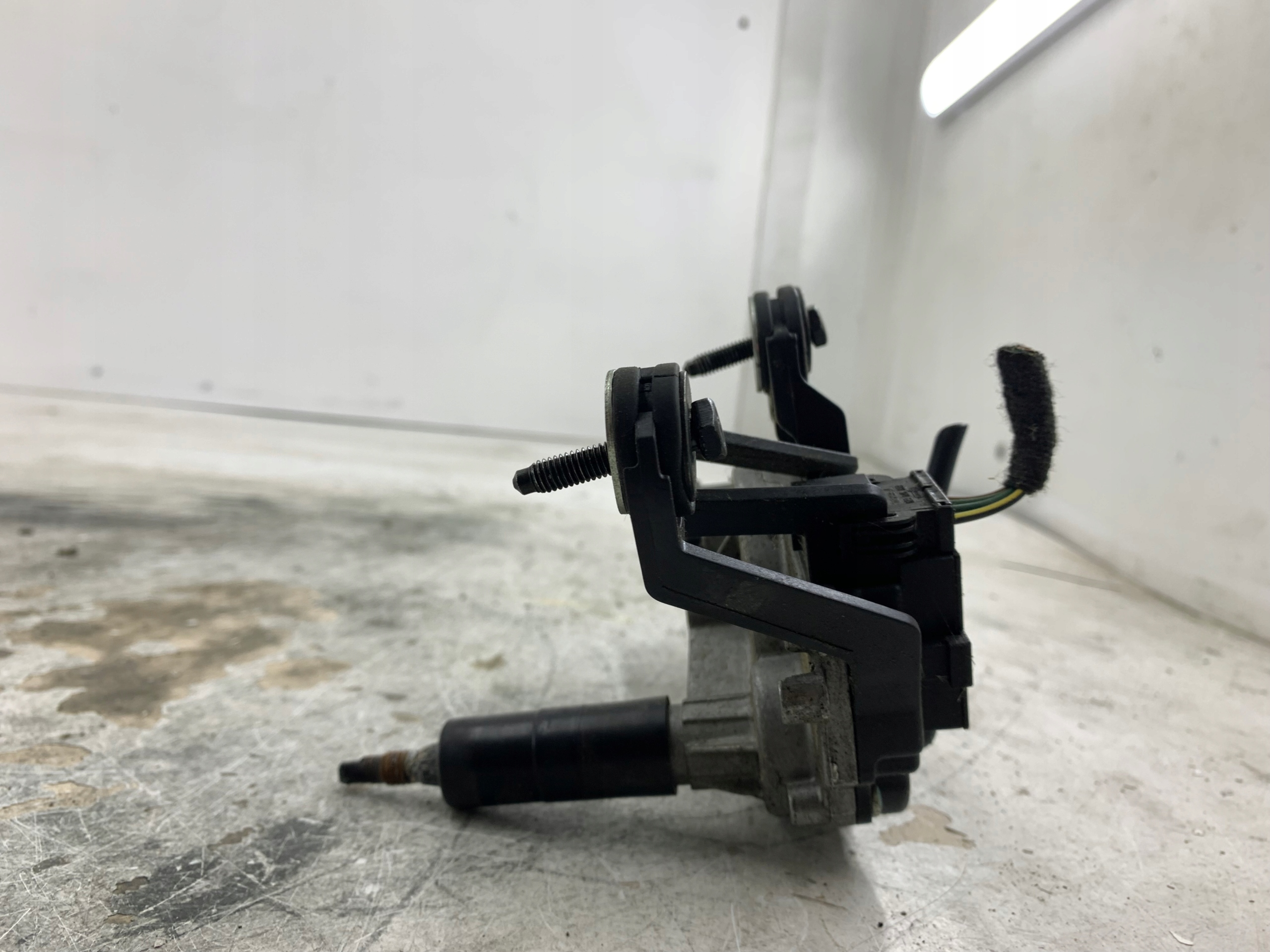 VW FOX ablaktörlő hátsó 5Z6955711