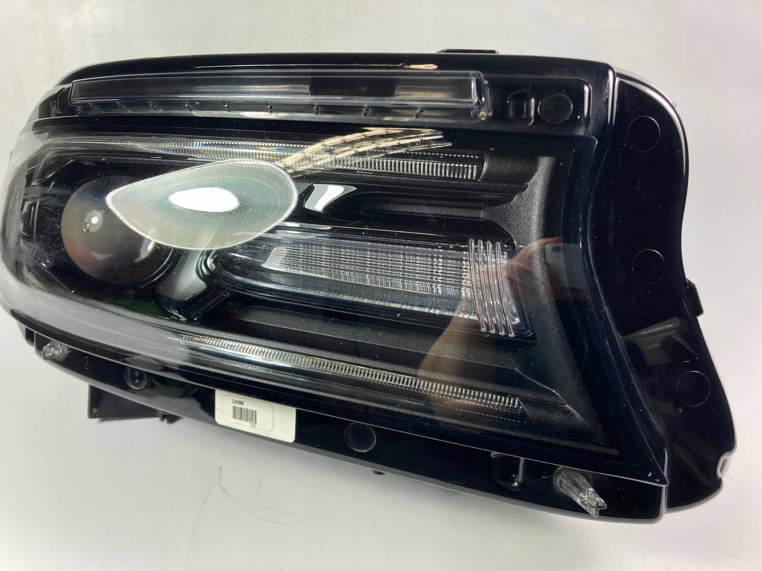Dodge Charger 2015-18 reflektor light front right front XENON