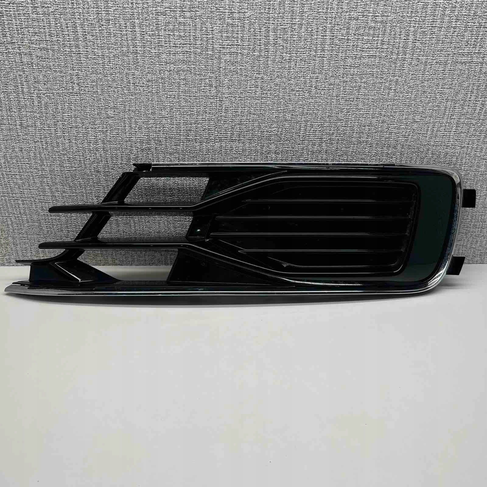 AUDI A6 C7 2014-2018 grille grid of a bumper left 4G0807681AD