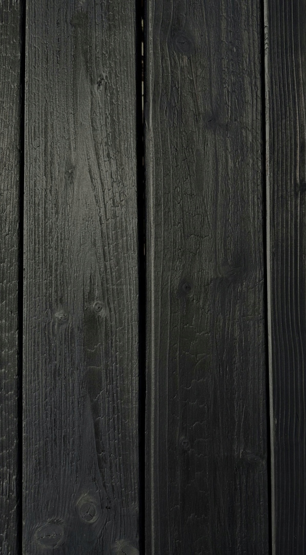 Deska opalana Shou Sugi Ban - modrzew syberyjski Liczba m² w ofercie 1 m²