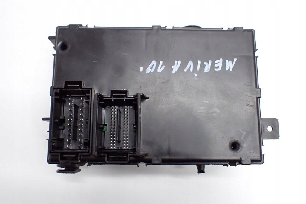 MODUŁ STEROWNIK BSI 13349932 OPEL MERIVA II B 10R Typ samochodu Samochody osobowe