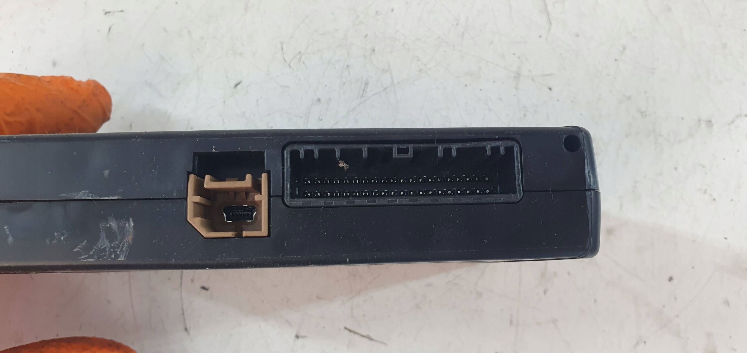 Renault Megane III 3 Scenic 282752028r computer module control unit telematyka