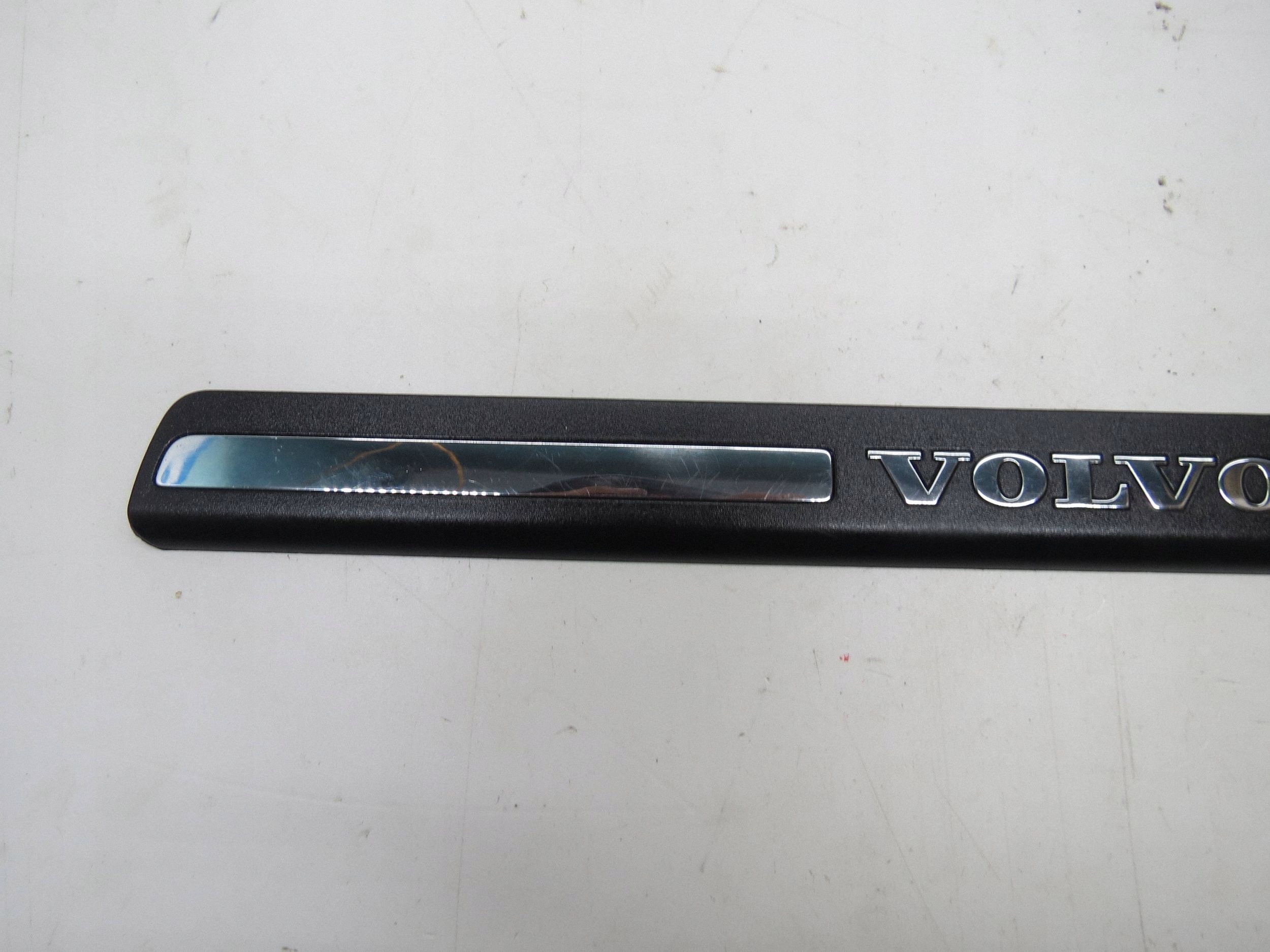 moulding cap threshold door right front VOLVO S60 II V60 and 8659960