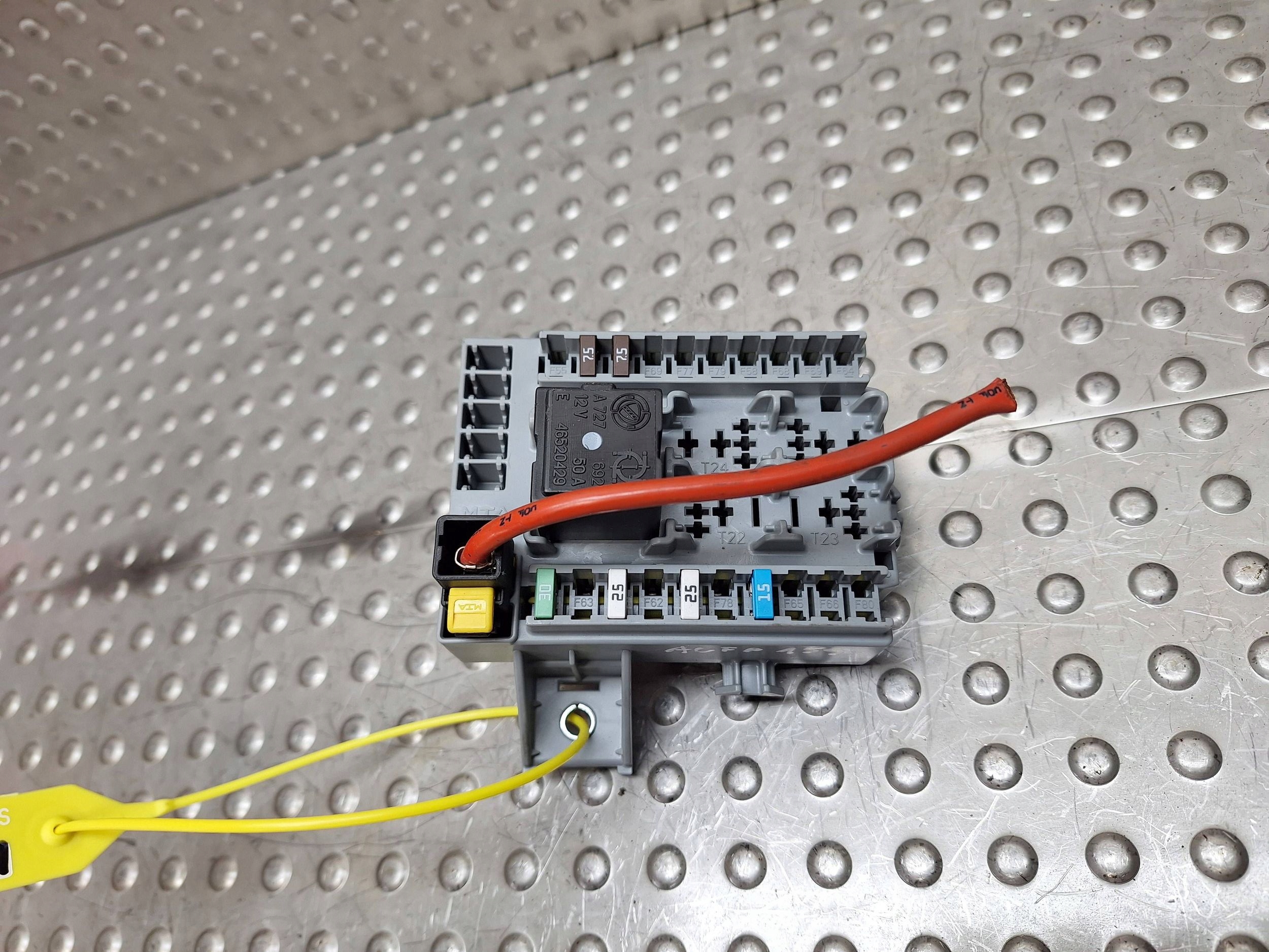Module fusibles ALFA ROMEO 159 1.9 JTD 50507676