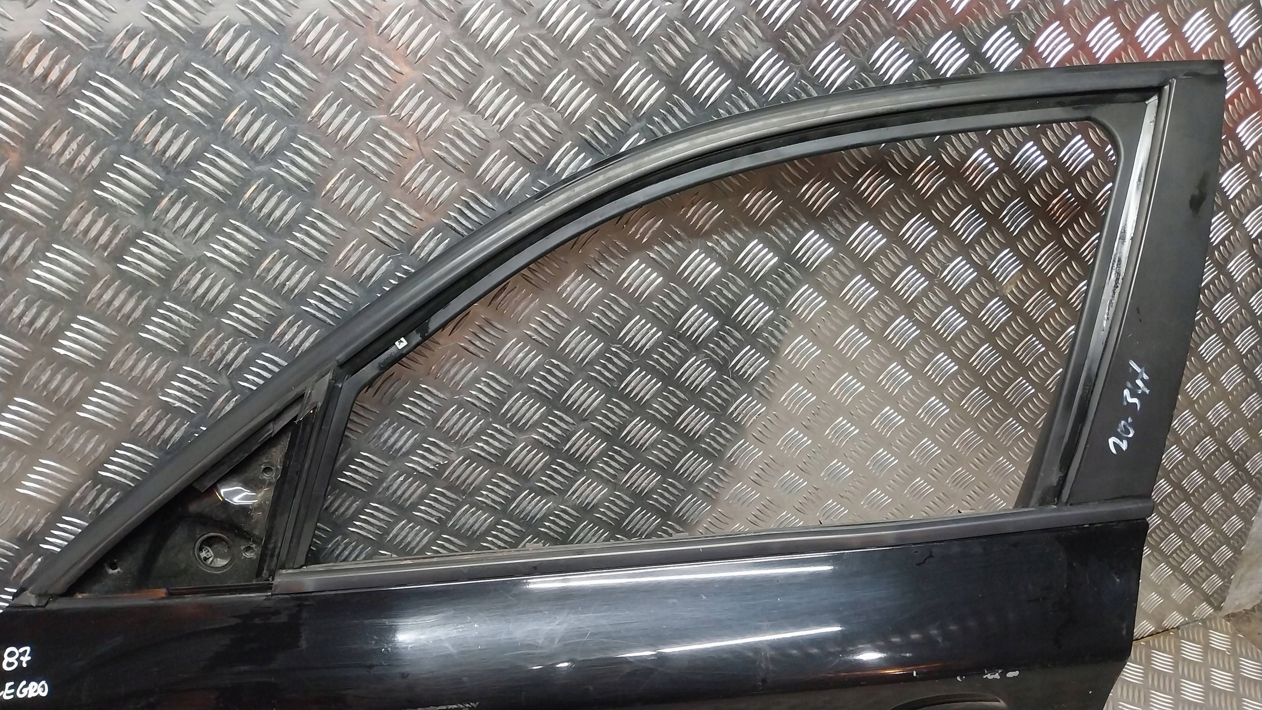 dvere predok Ľavé BMW 1 E87 04