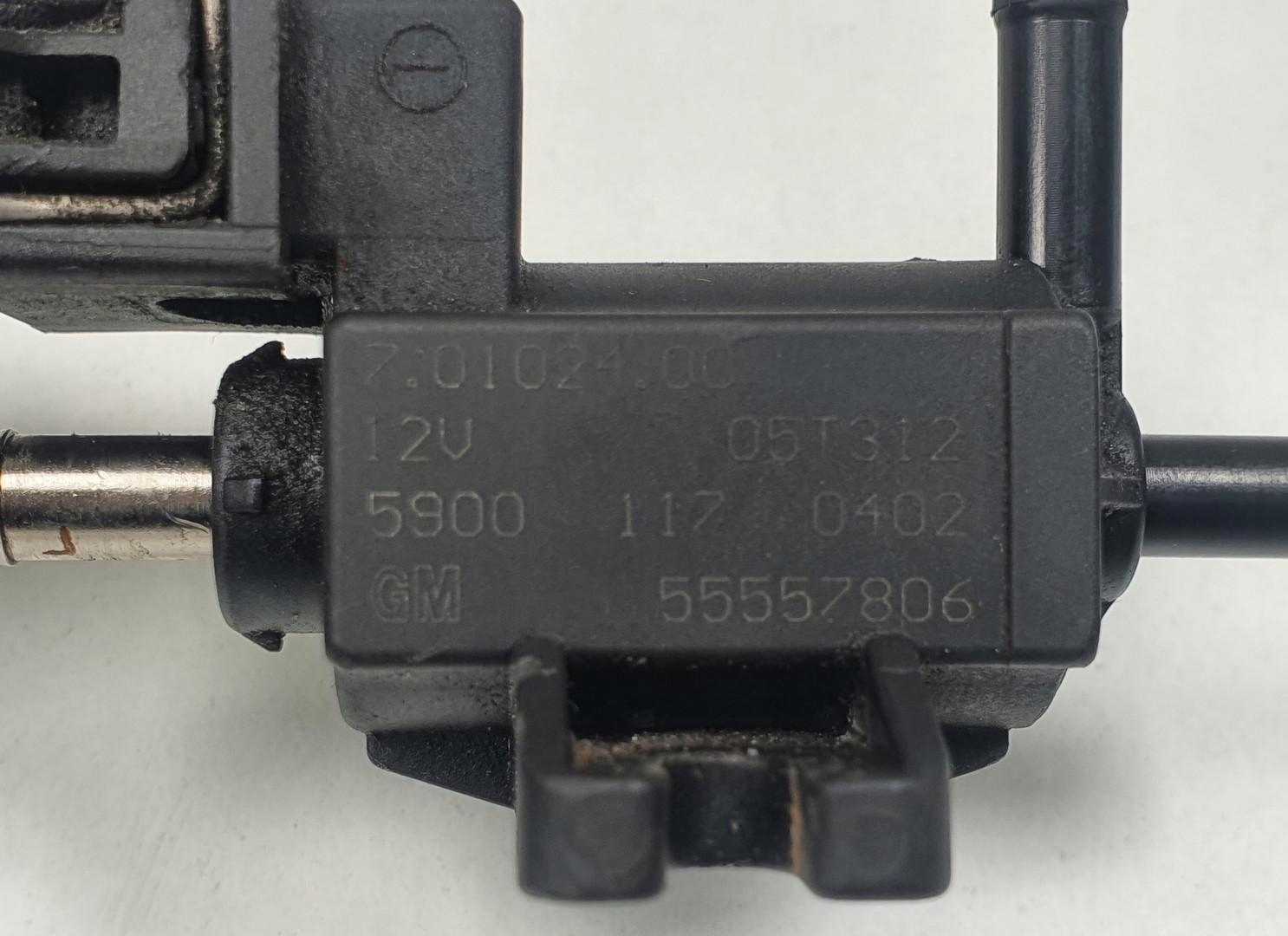 клапан давления opel Astra II g 2.0 T 55557806