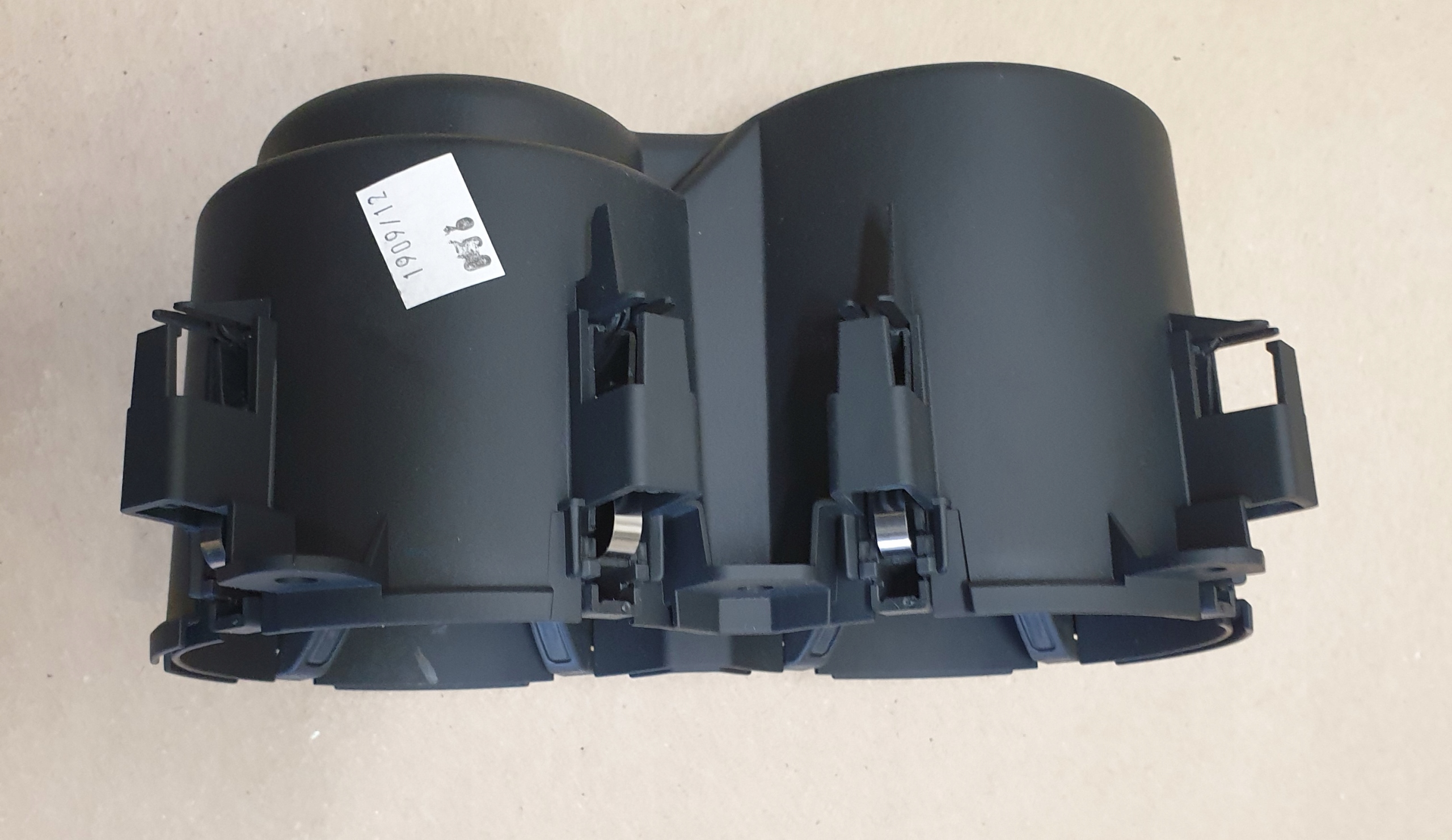 bracket for KUBKI TUNELU CUPHOLDER AUDI Q5 8R OE