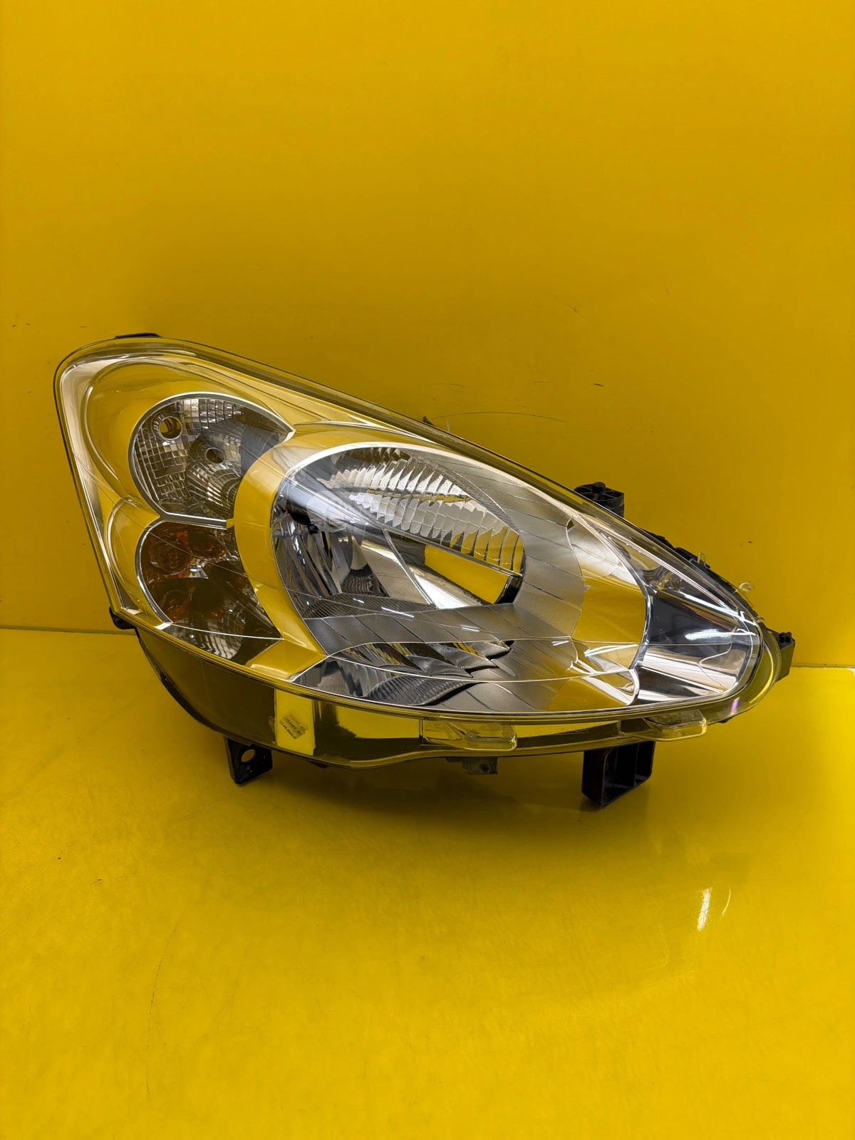 light right front Peugeot Partner 2 II Lift 12- 9677202380
