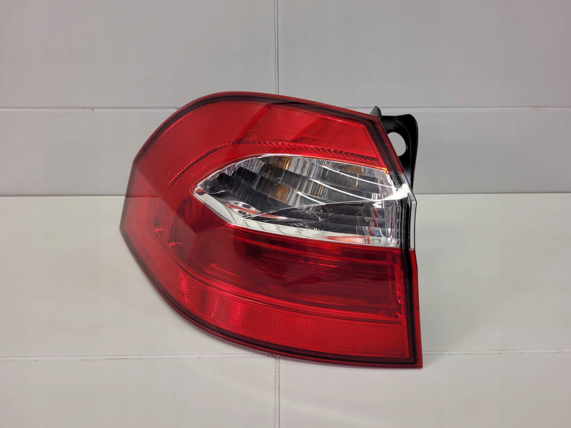 light rear left side Kia Rio 3 2015 92401-1W2