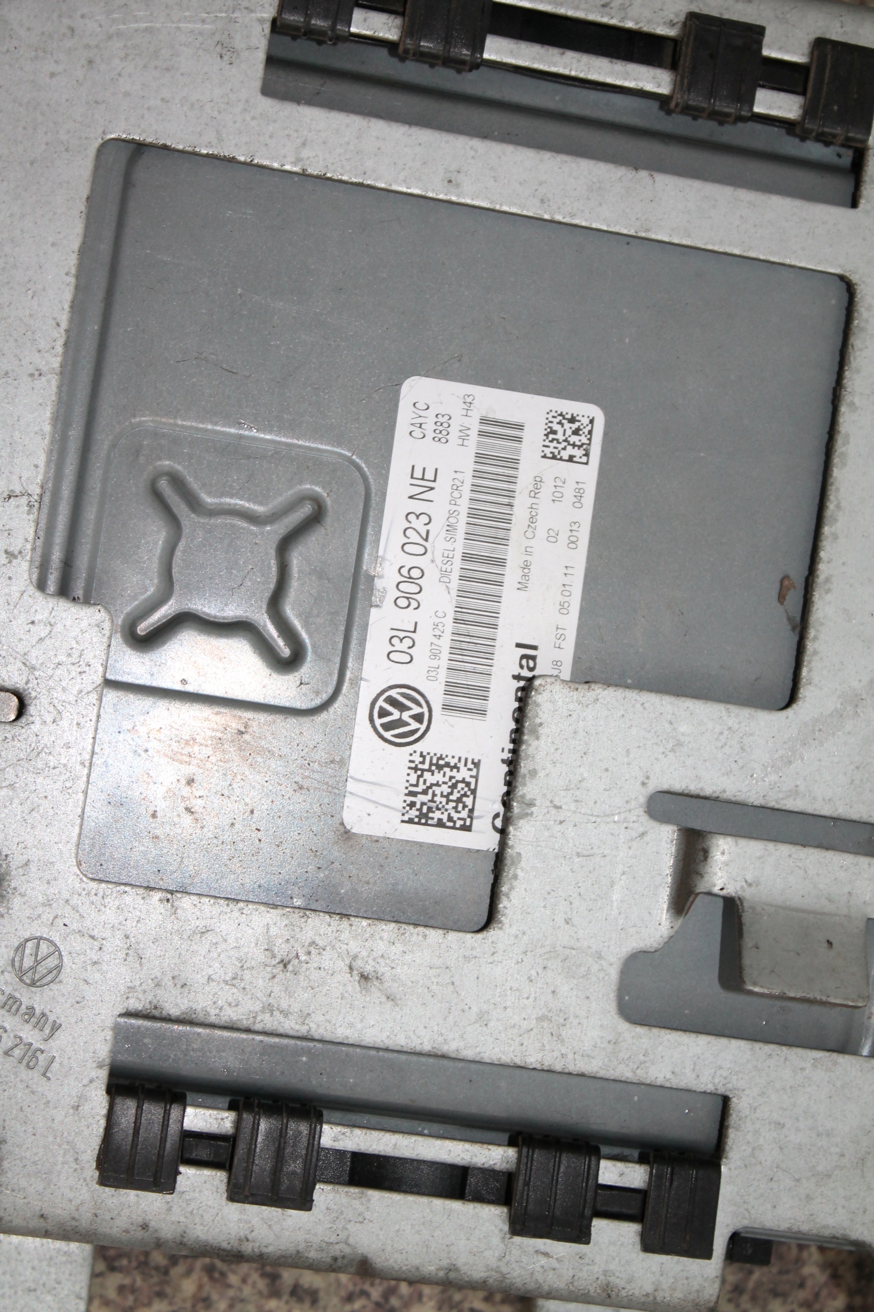 control unit of the engine VW TOURAN 1.6 TDI 03L906023NE