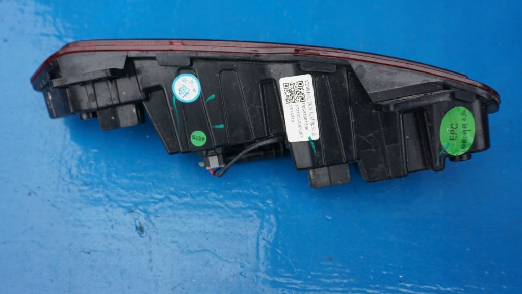 VOLVO EX30 - right rear light fog light