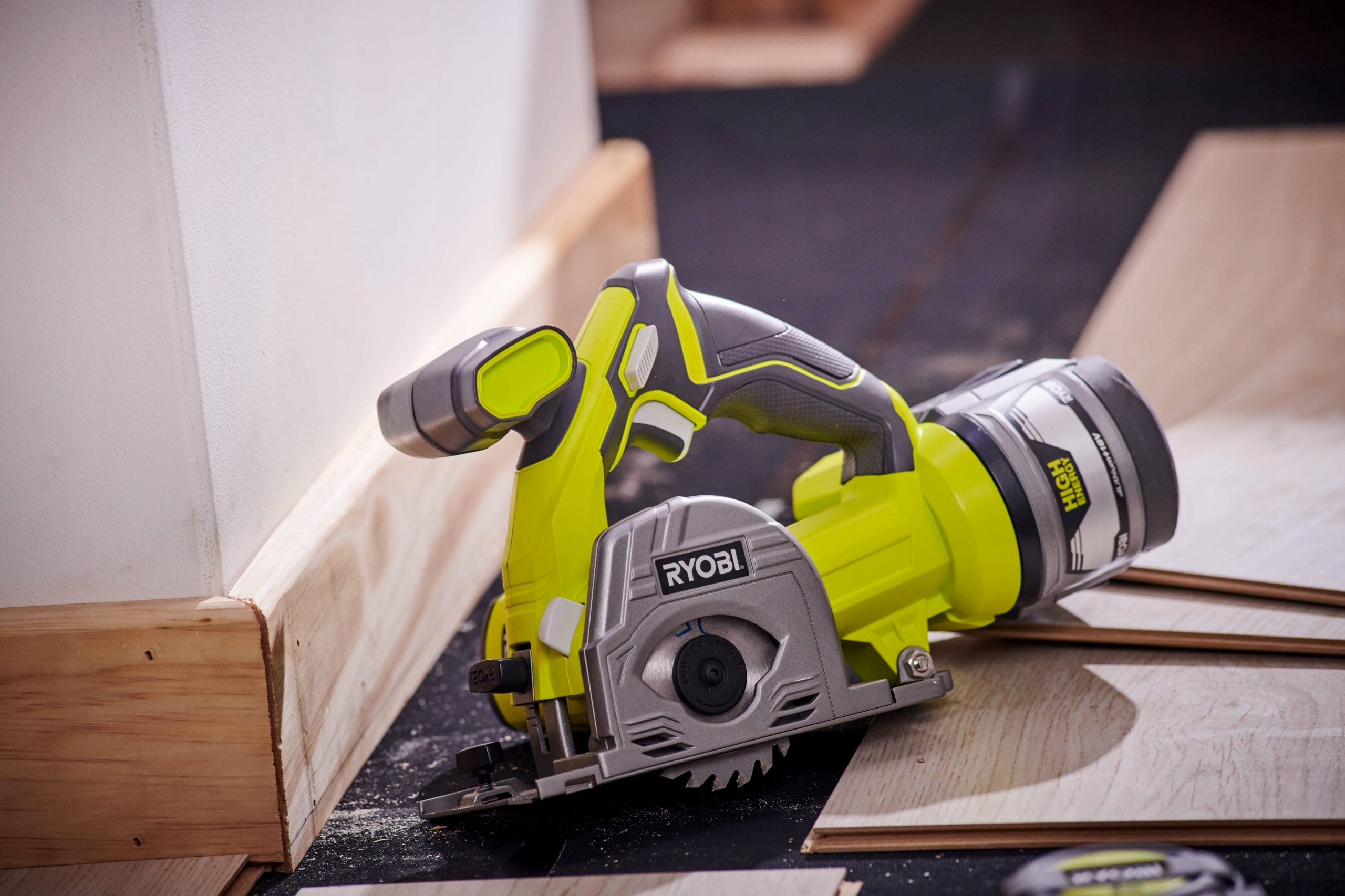 RYOBI PIŁA R18MMS PILARKA TARCZOWA 18V 85mm +2Ah Seria ONE+