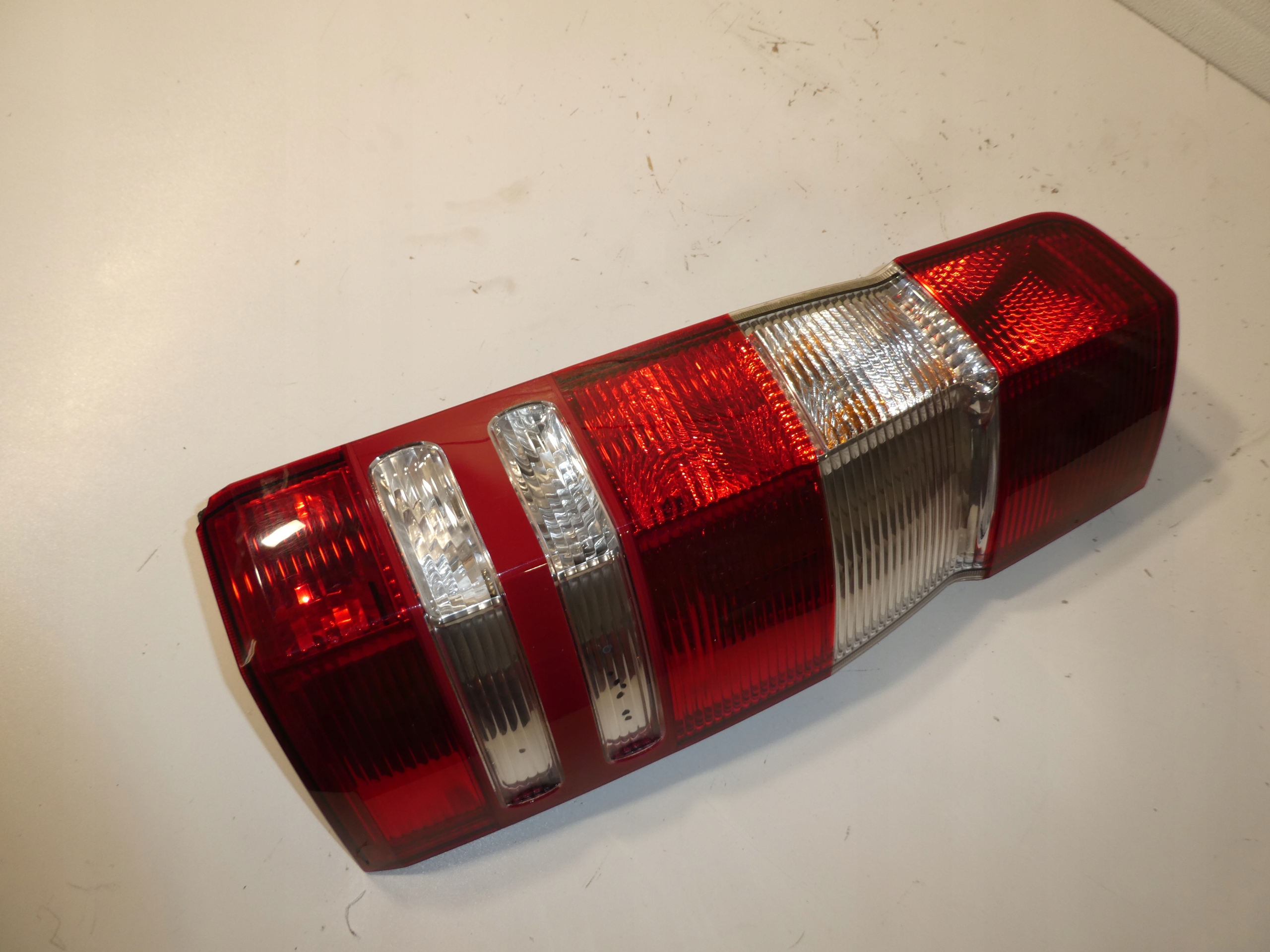 light right rear part MERCEDES SPRINTER A9068200264