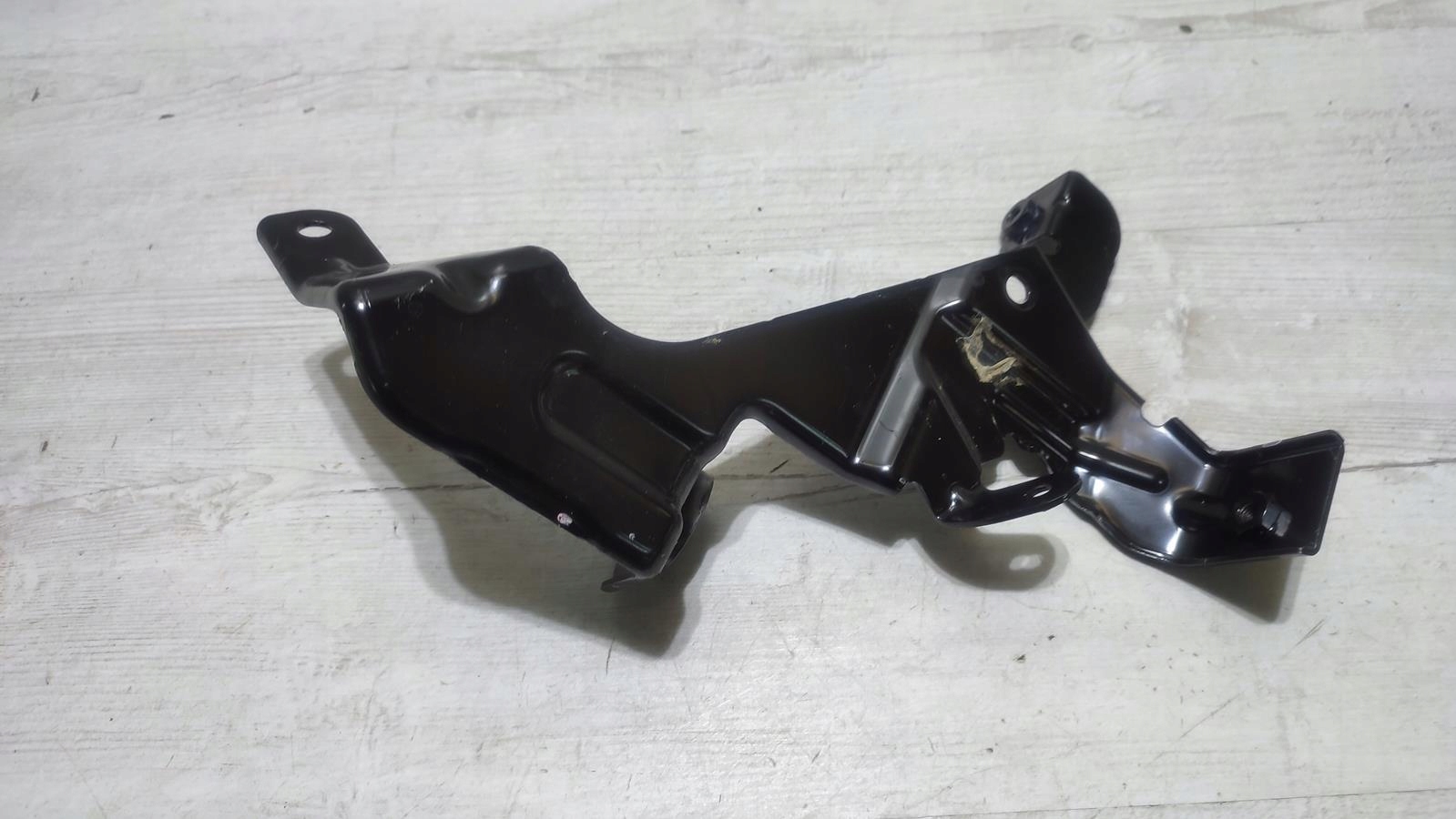 Support plaque Réservoir eau Alfa Romeo Giulia