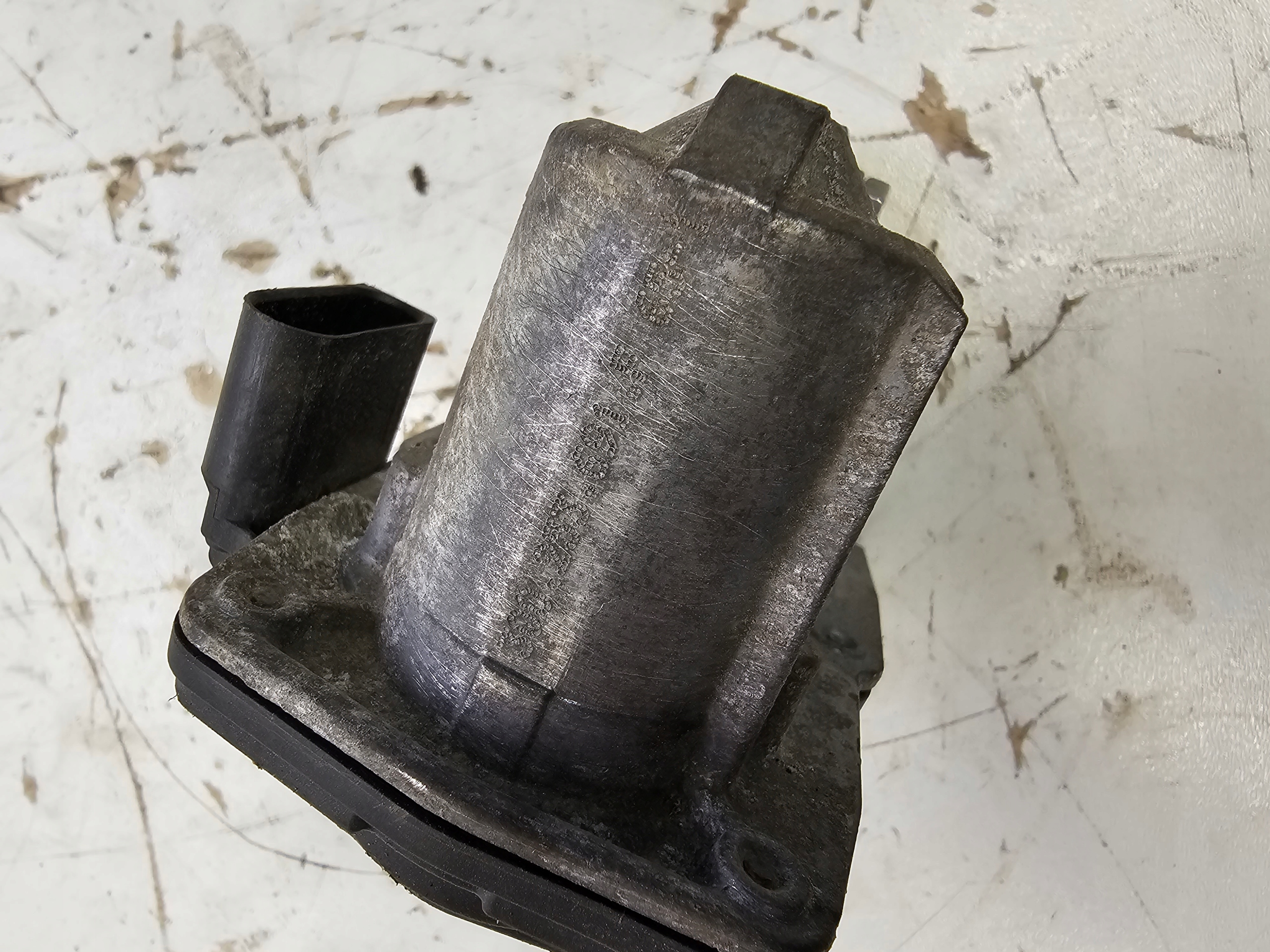 Valvola a farfalla dello scarico AUDI A4 A5 Q5 VW 3Q0253691F