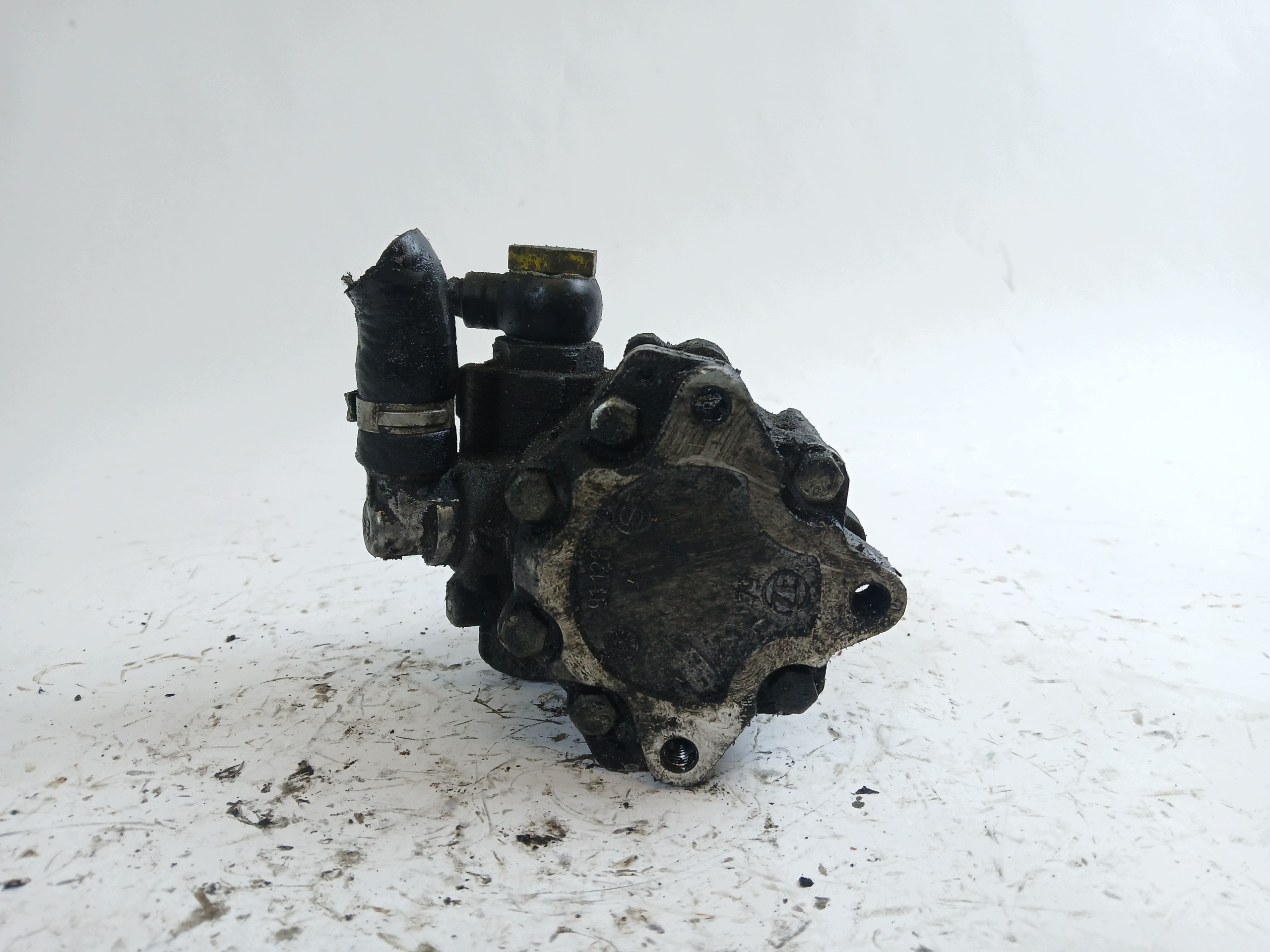 AUDI A6 C5 A4 B5 2.5 TDI servo pumpa 4B0145155R 120 BAR