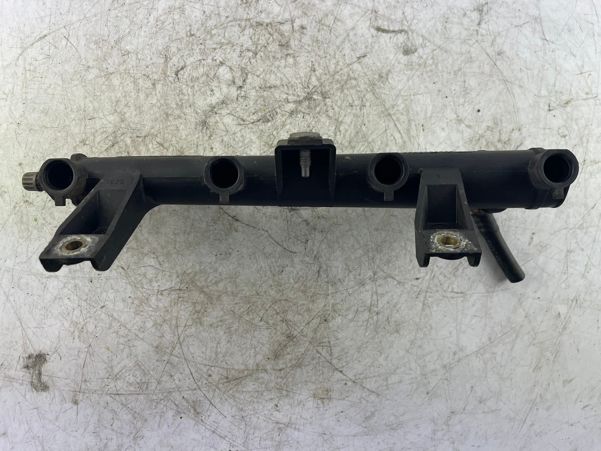 rampe injection 9655833580 Citroen C3 et 1.4 essence