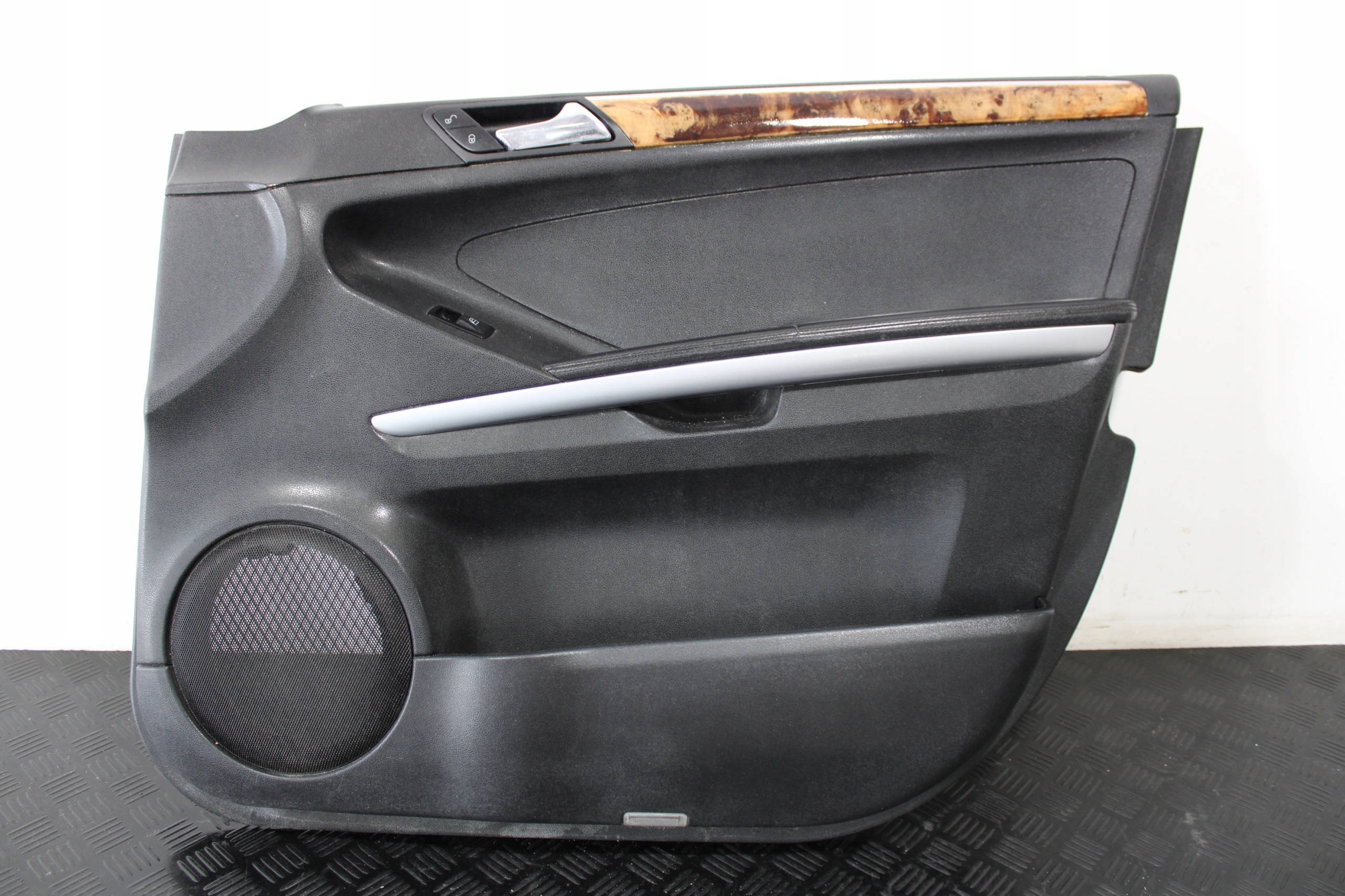 upholstery side door right front MERCEDES ML W164