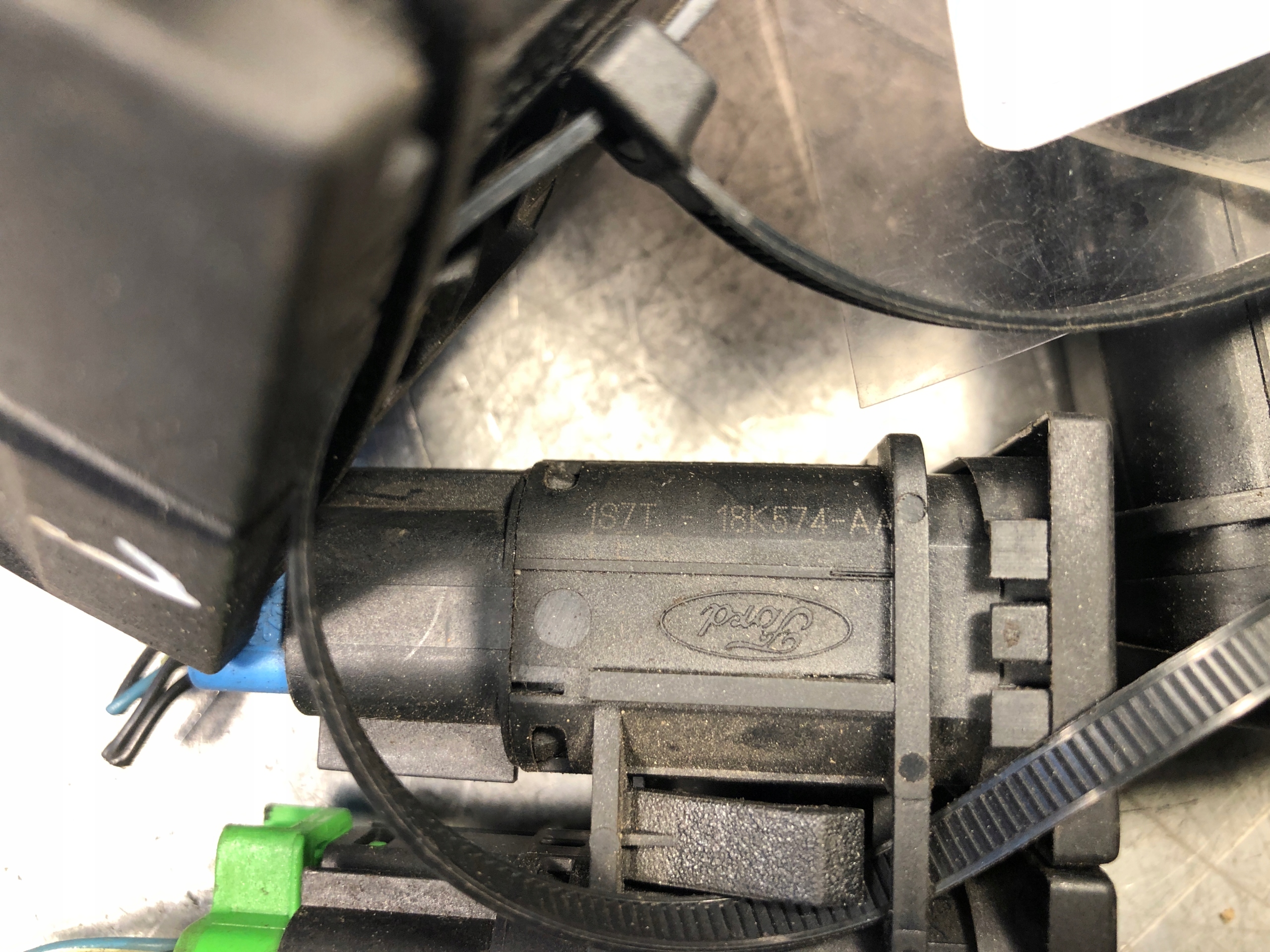 levers kokpitu Mondeo MK3 1S7T-13A350-BD