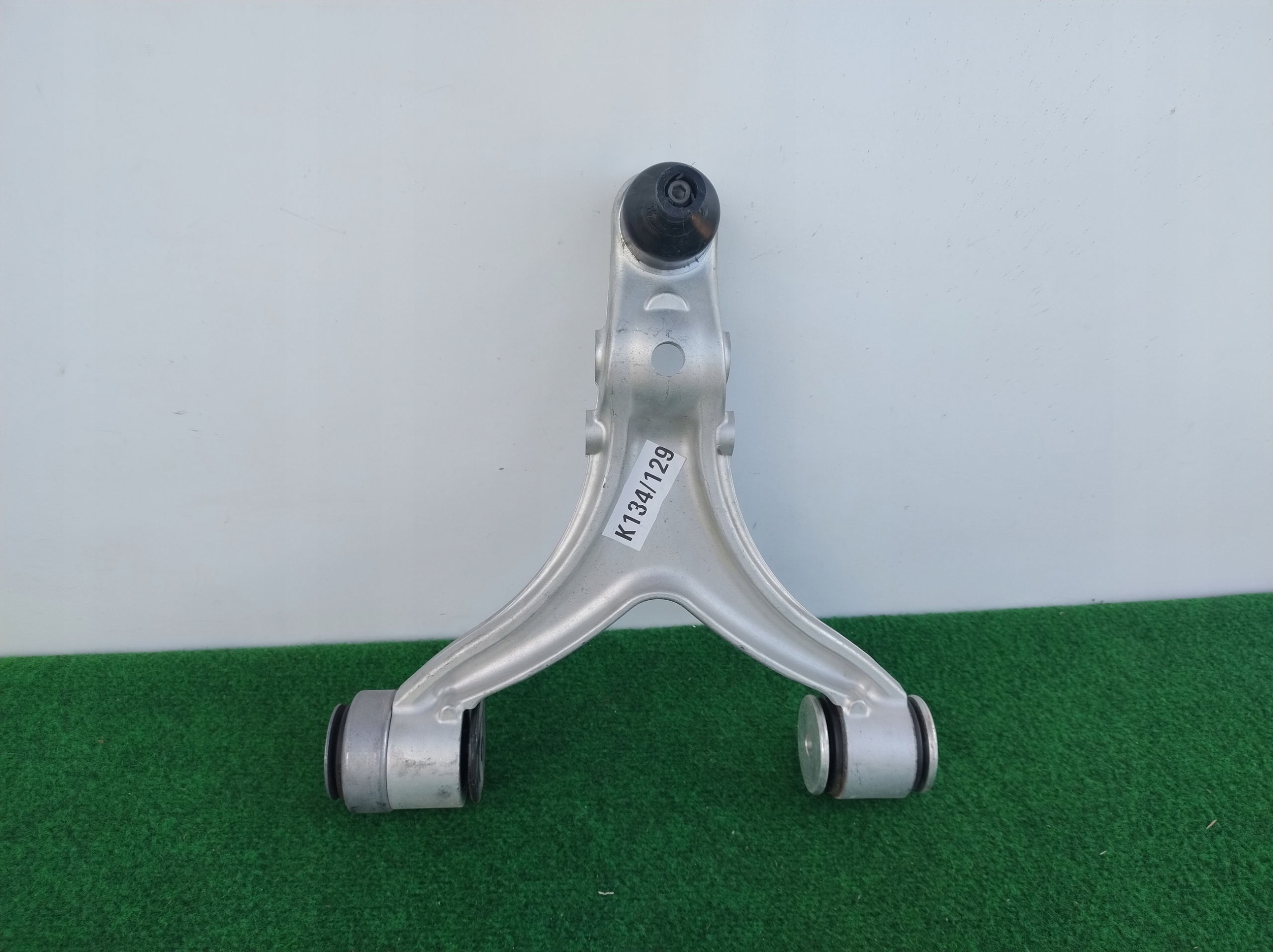 MASERATI QUATTROPORTE ЛІВИЙ РИЧАГ ПЕРЕД ОРИГІНАЛ