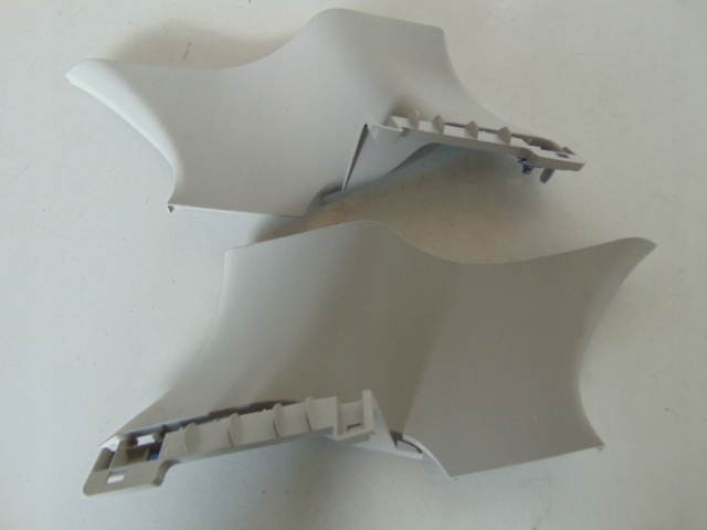 LEWA PRAWA OSŁONA SŁUPKA RENAULT MEGANE IV HB