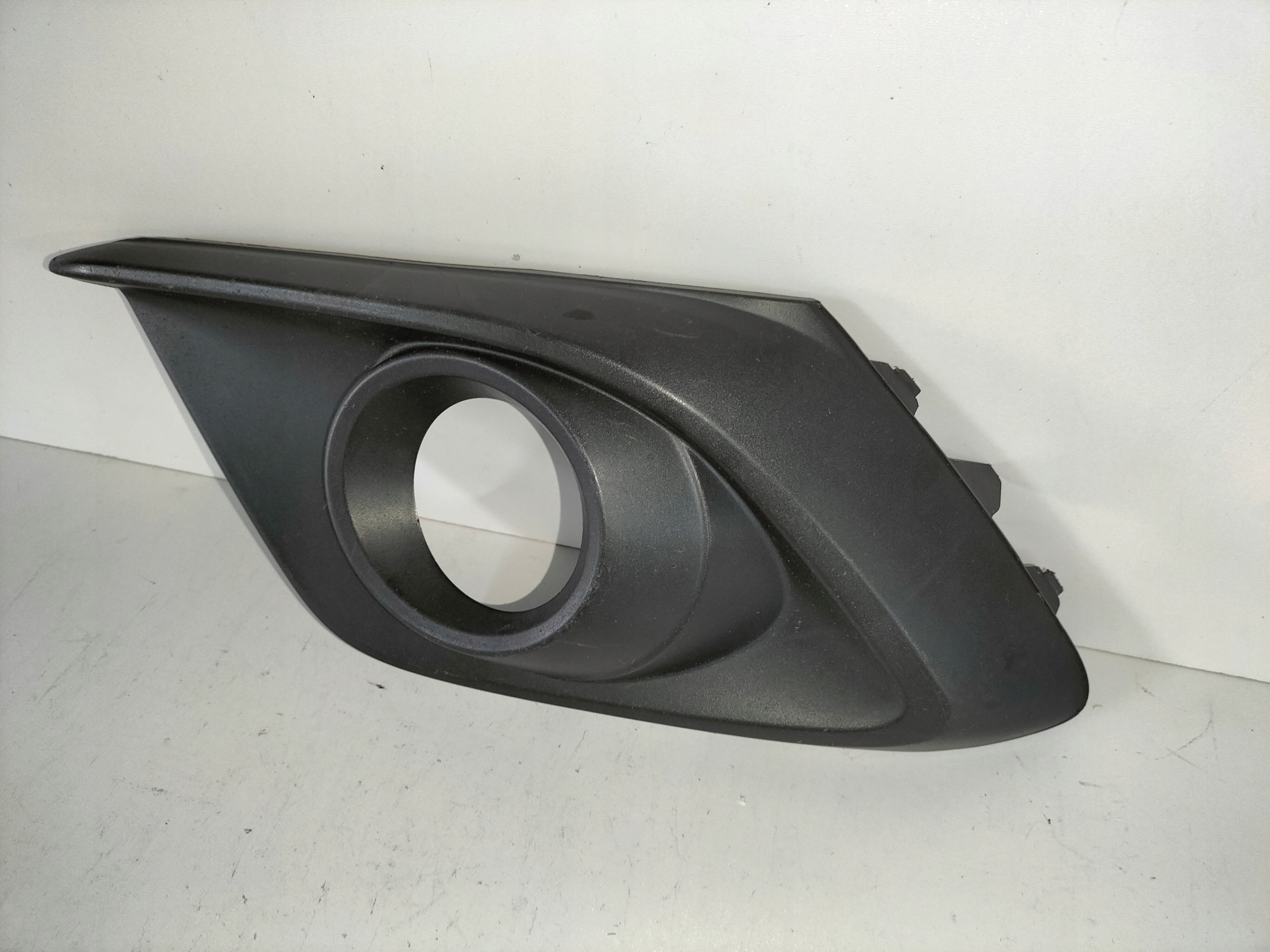 grille grid of a bumper left MAZDA 3 BM 13-17