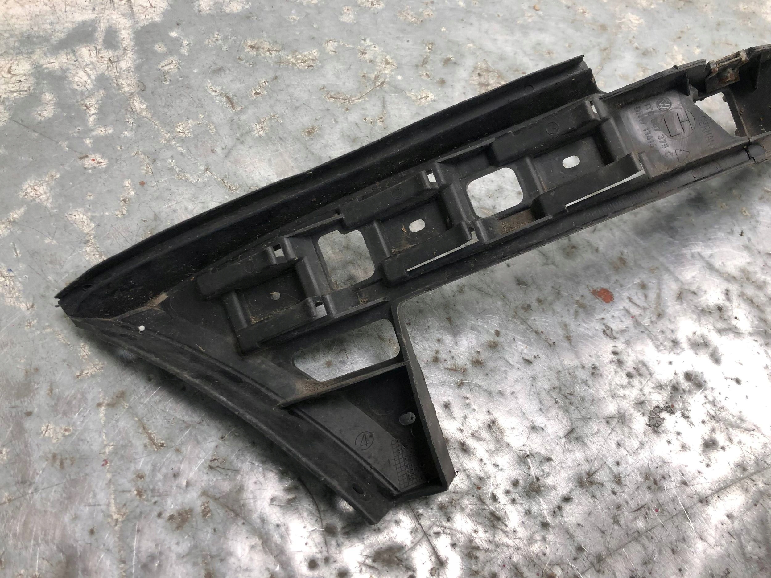bumper bracket left rear part VW TOURAN and 1T0807375C