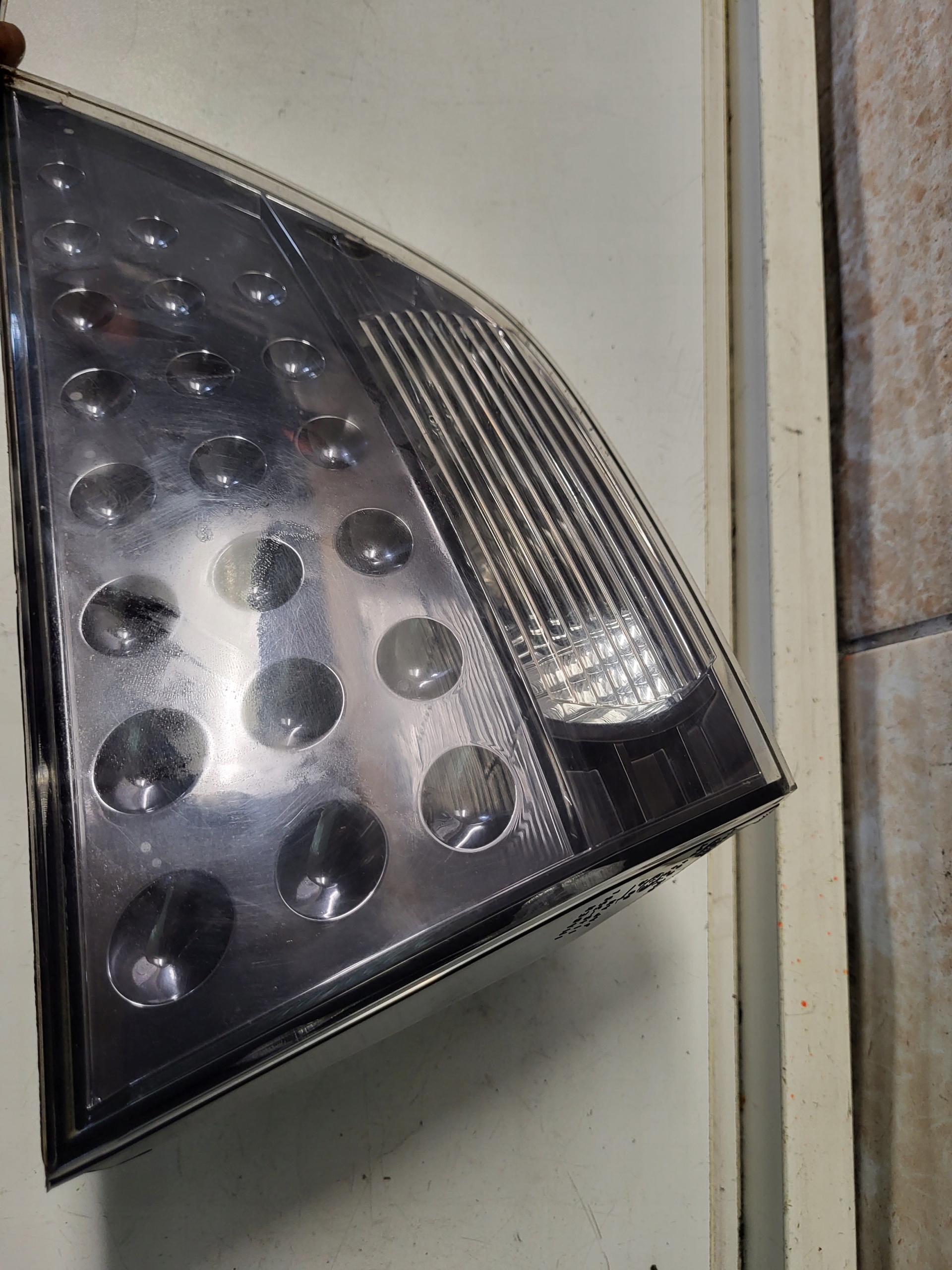 light left rear part to the bonnet MITSUBISHI OUTLANDER II