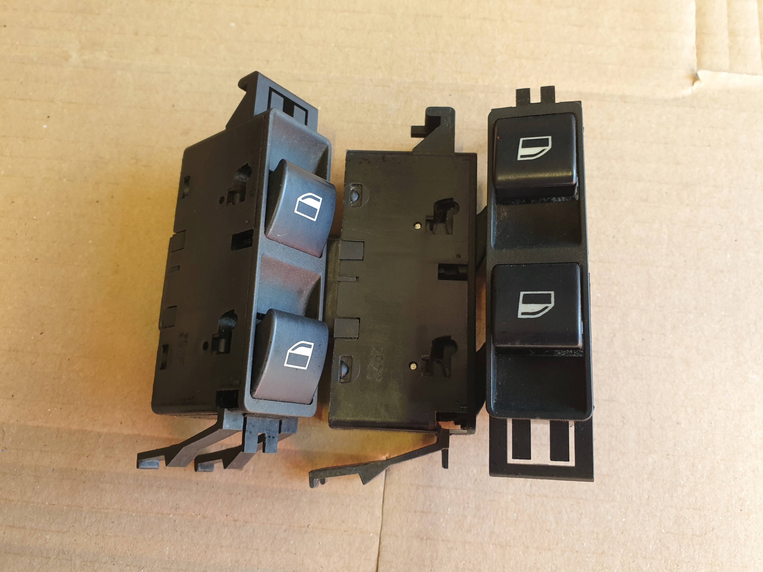 Fensterschalter BMW 3 E46 8381514