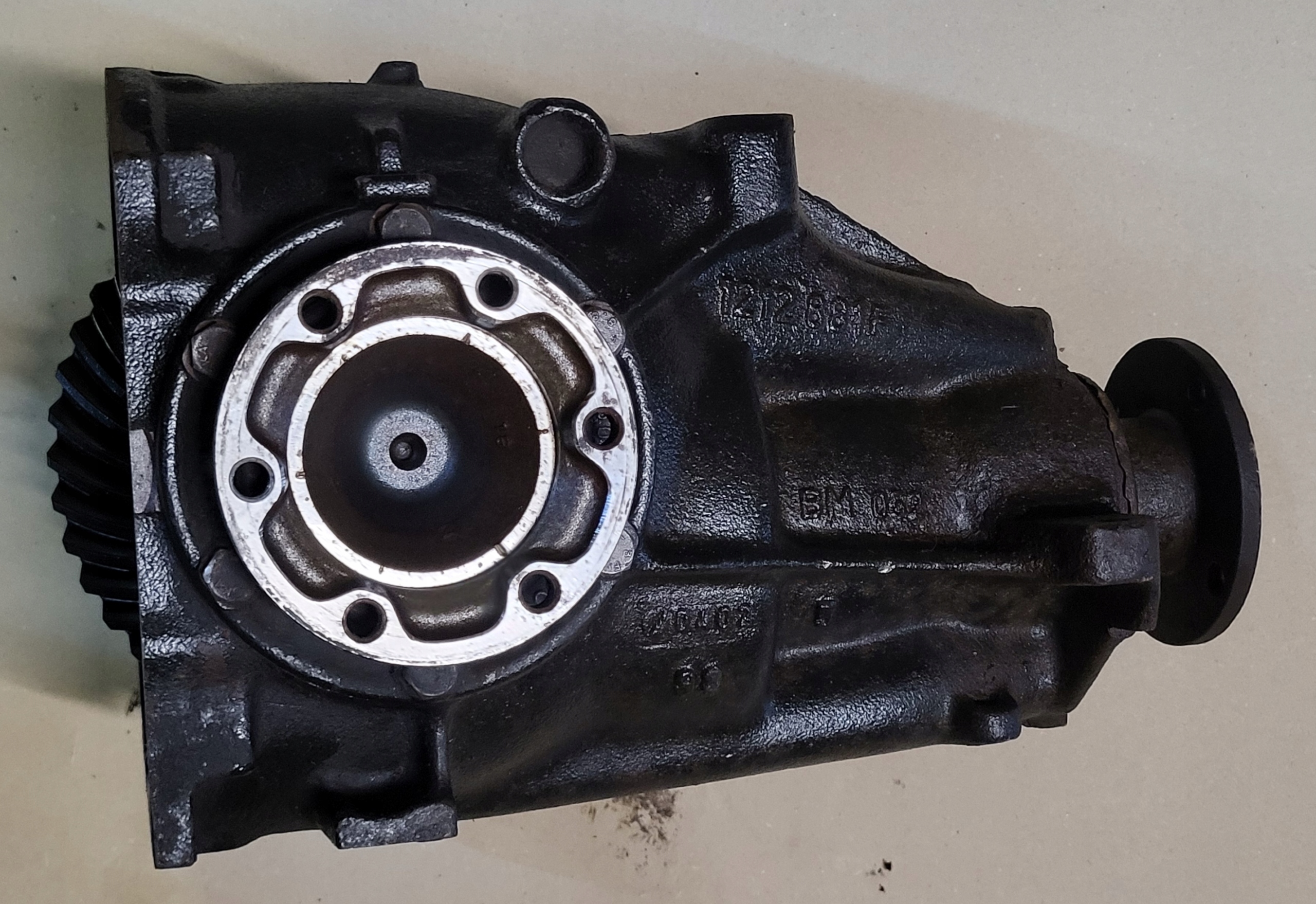 differential rear diff BMW OE 1428141 DUZA GLOWA PRZELOZENIE 3.07