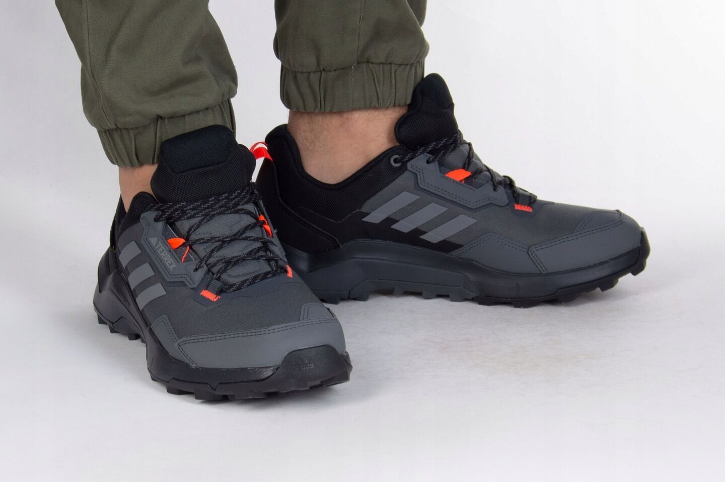 Buty ADIDAS męskie TERREX AX4 GTX HP7396 szare Rozmiar 45 1/3