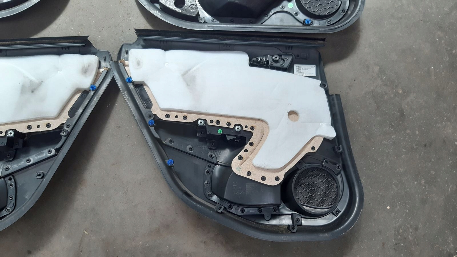 side side komplet Opel Astra J kombi 1,4T kombi