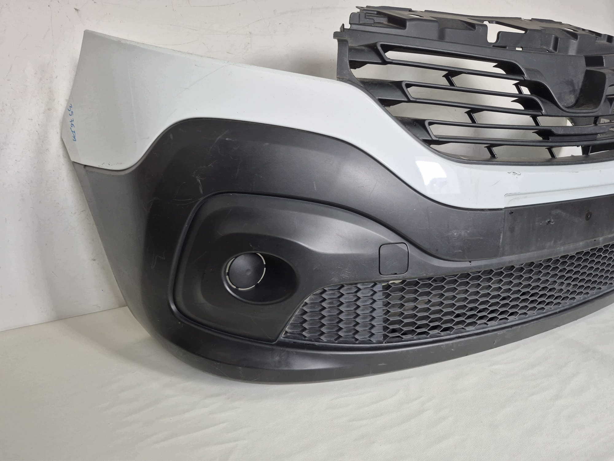 RENAULT TRAFIC III 3 14-21 bumper front front grill cover 620223380R