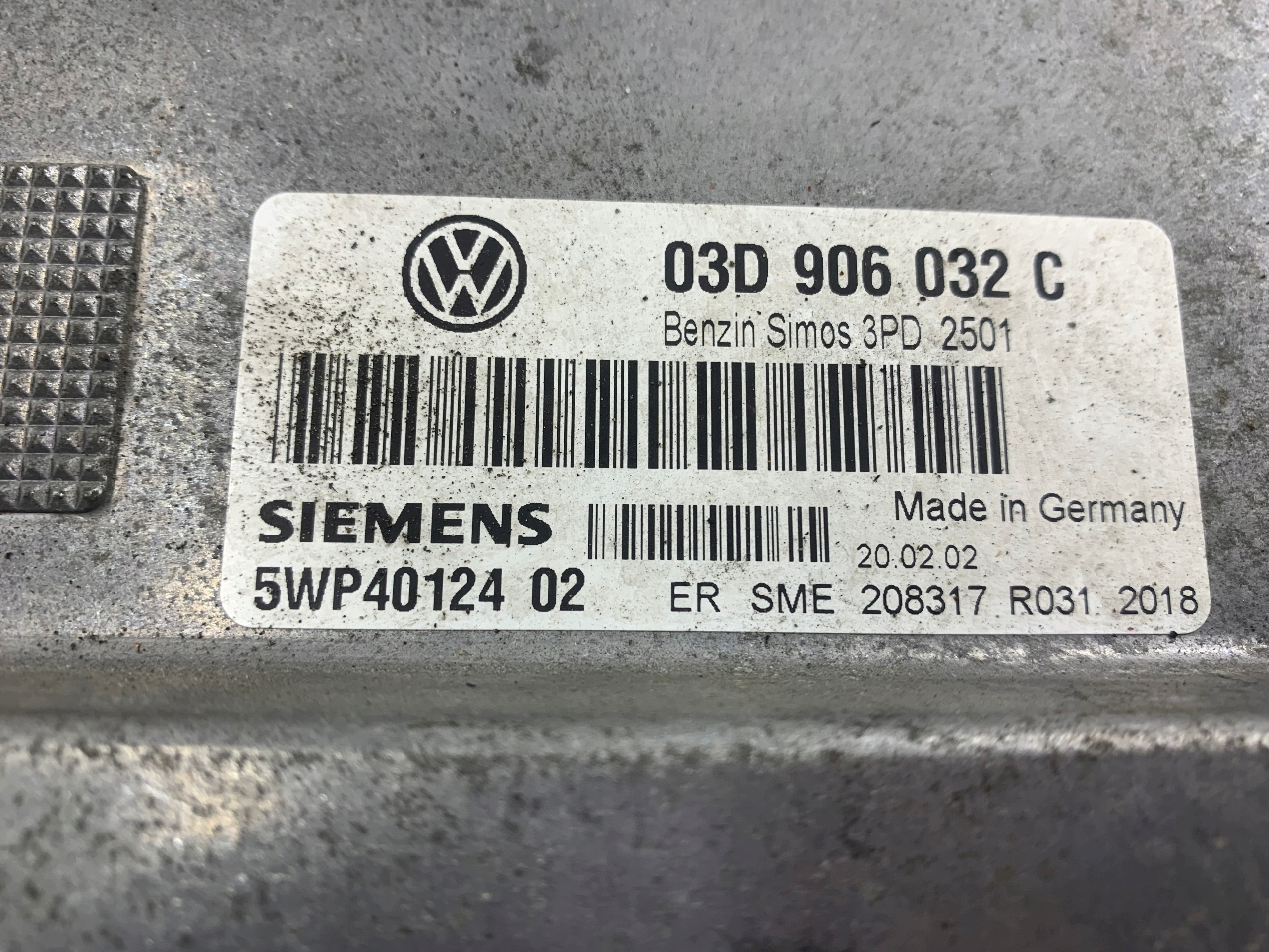 VW POLO 9N 1.2 unité de commande électronique uce moteur 03D906032C