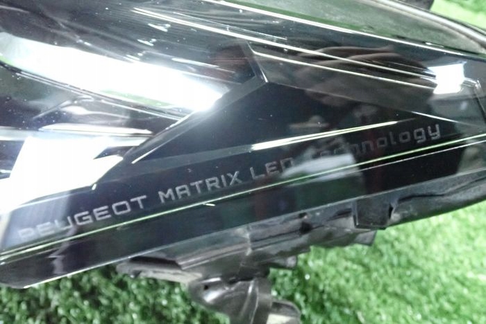 PEUGEOT 308 III T10 MTRIX LED 21- reflektor left light left