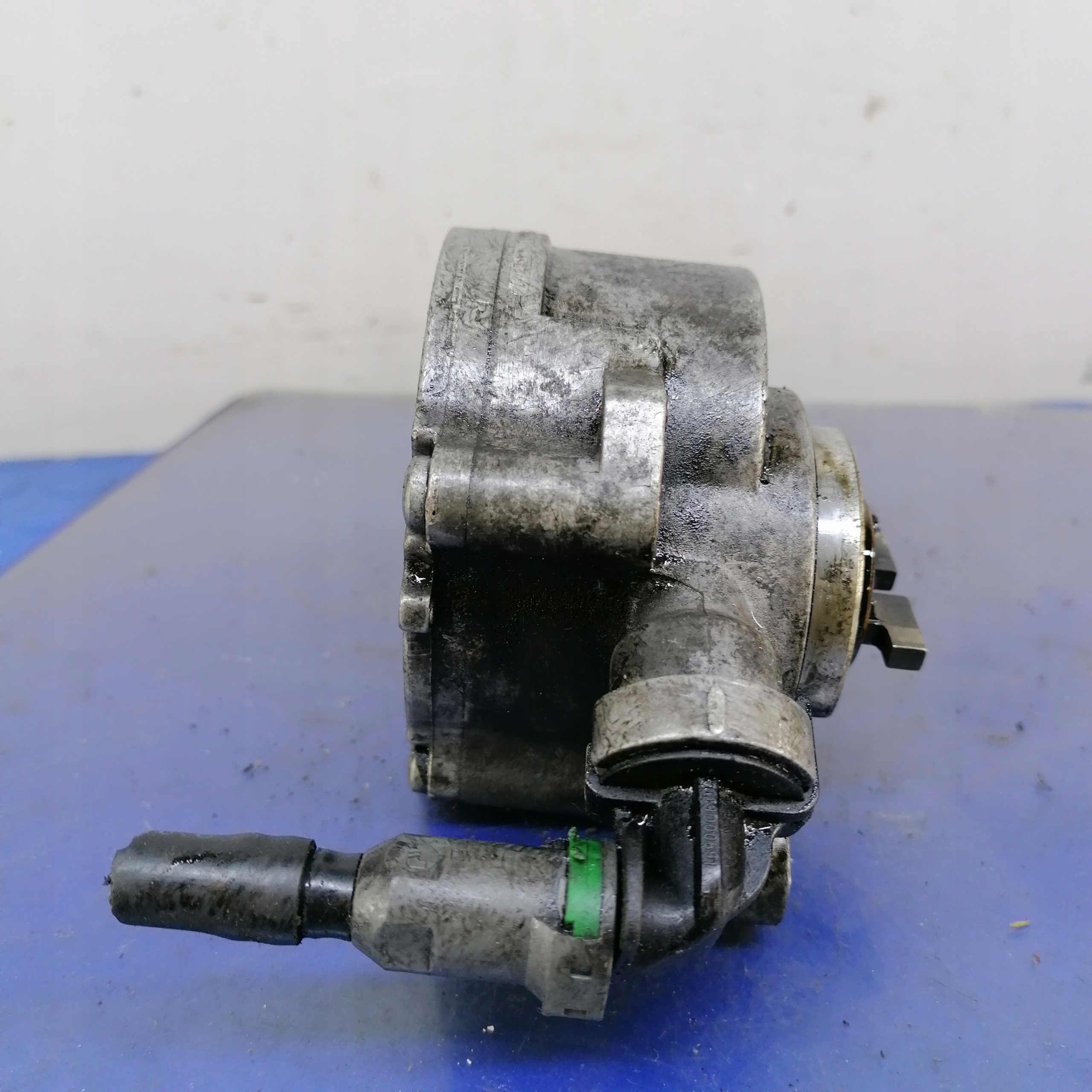 Bosch D1562A насос вакум