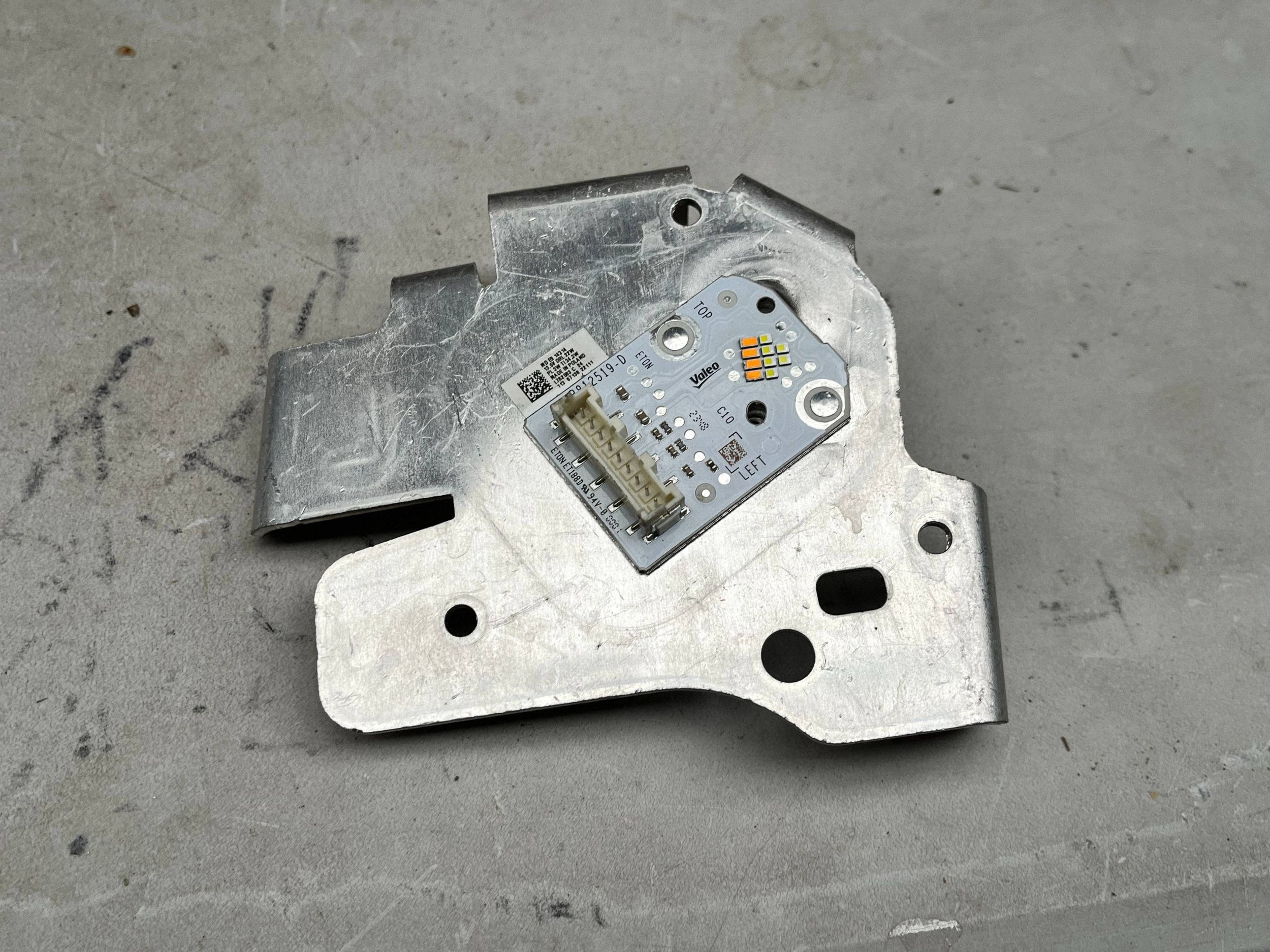 control unit LED REFLEKTORA SKODA SUPERB B9 B812519-D @M