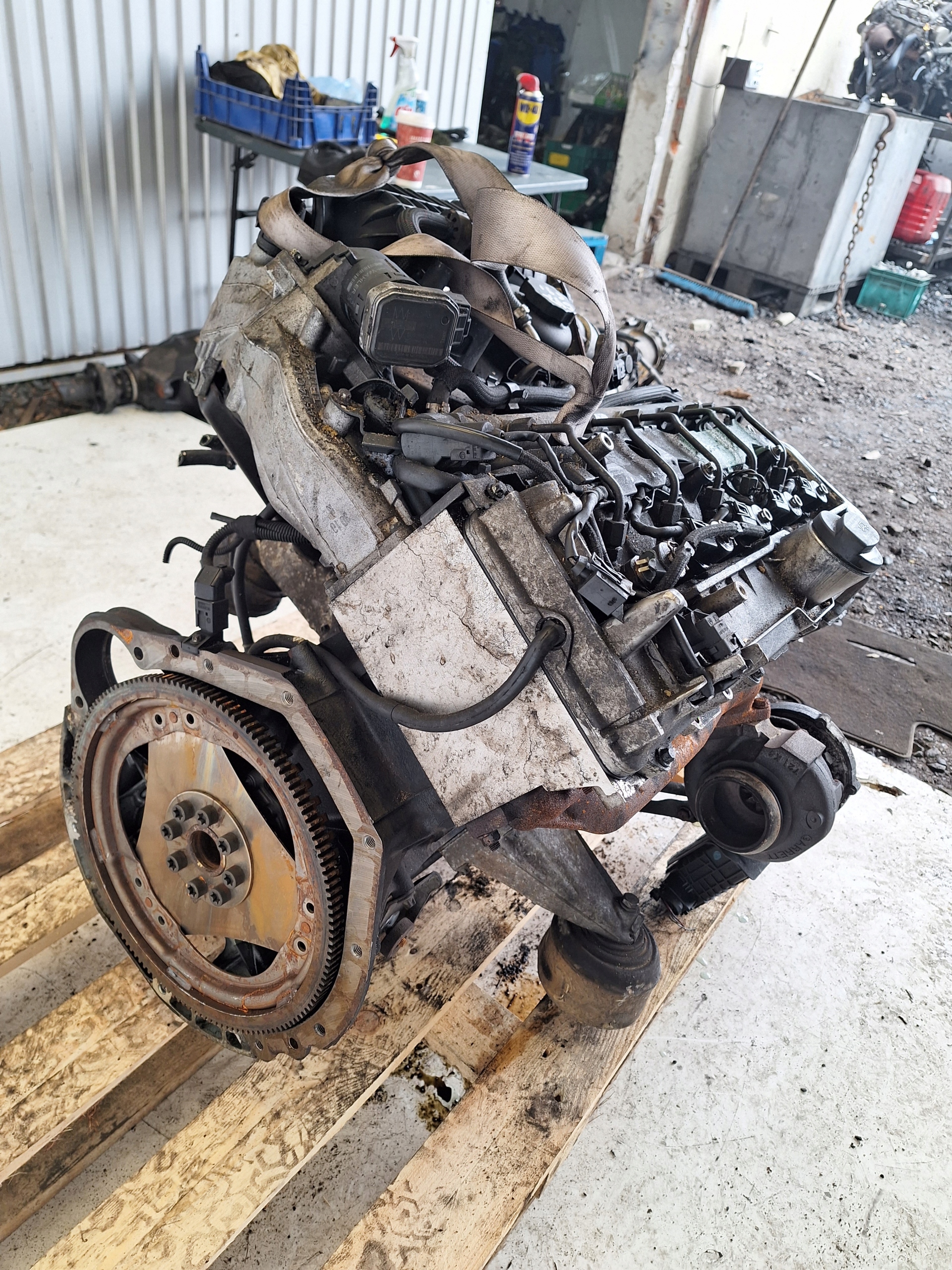 MERCEDES E-KLASA W211 02-06 engine 2.7 CDI 177KM 647691