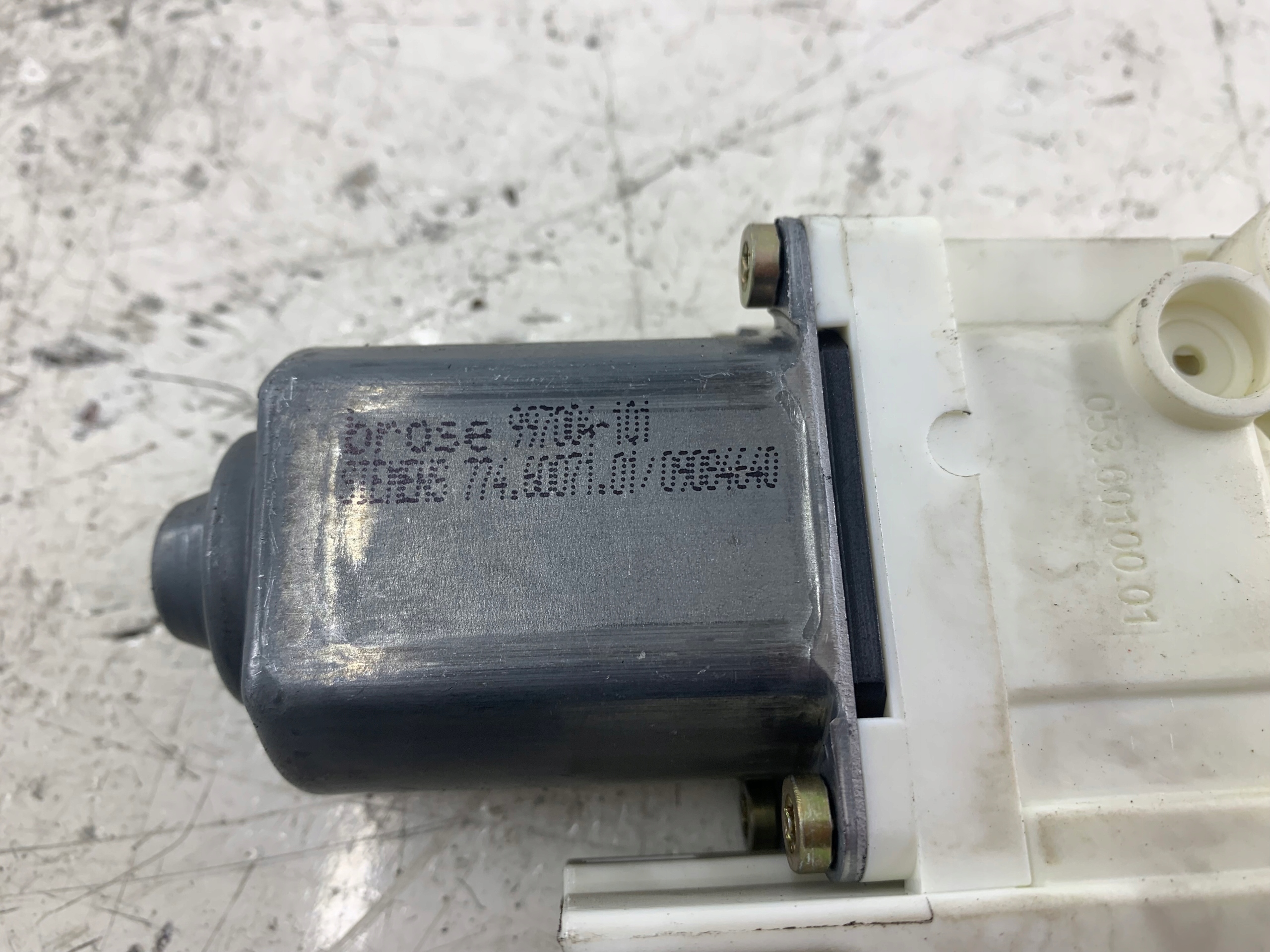 AUDI A6 C6 mini motor windows right rear part 4F0959802A