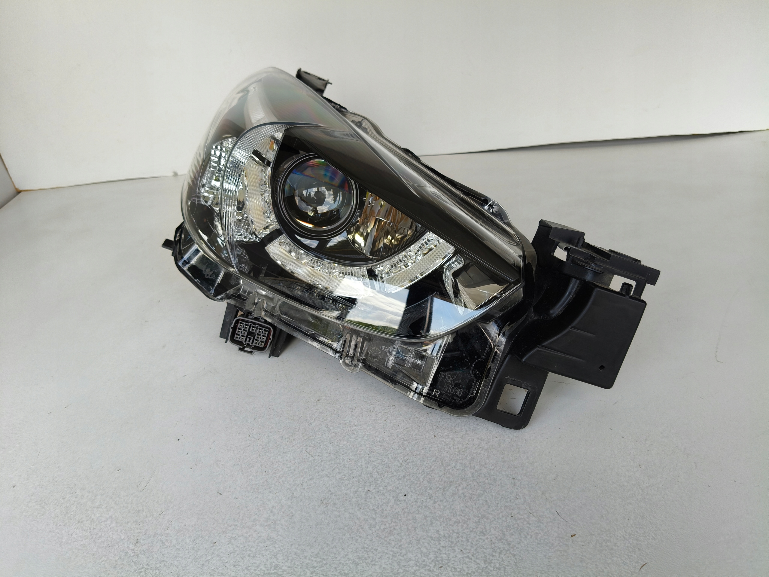 light right REFLEKTOR MAZDA 2 14- FULL LED 13 PIN