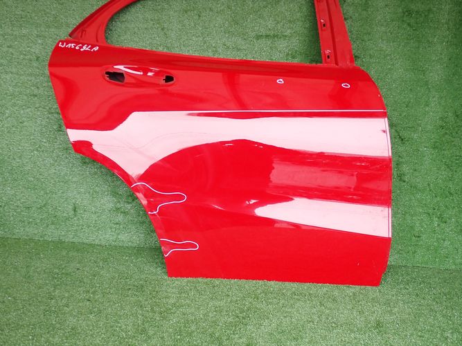 MERCEDES W156 156 door right rear. rear part