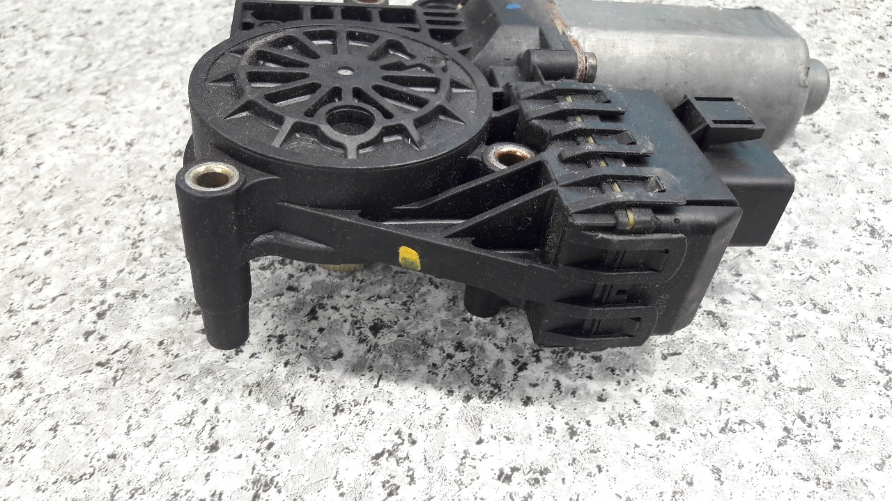mini motor windows right front audi a4 04r 0130821786