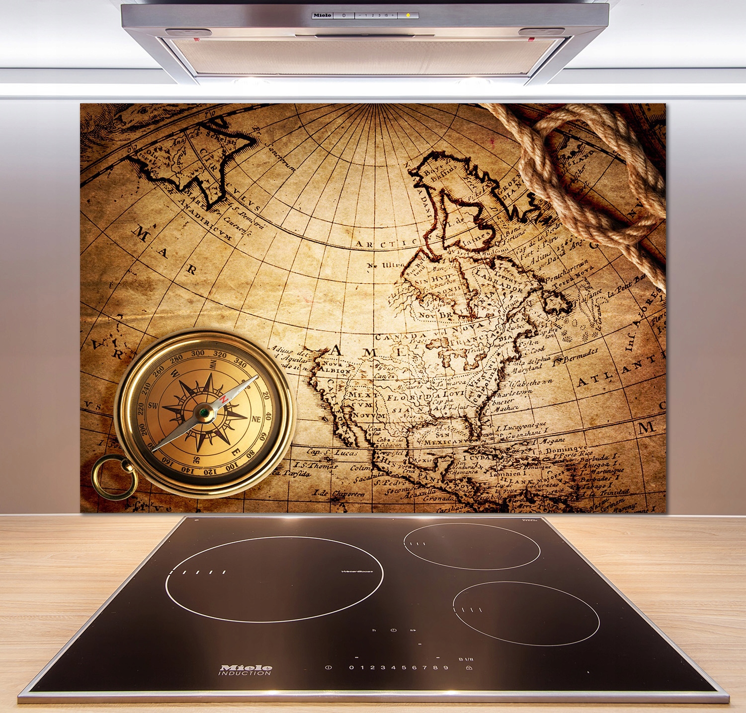 

Panel do kuchni Kompas na mapie 100x70 cm + Klej
